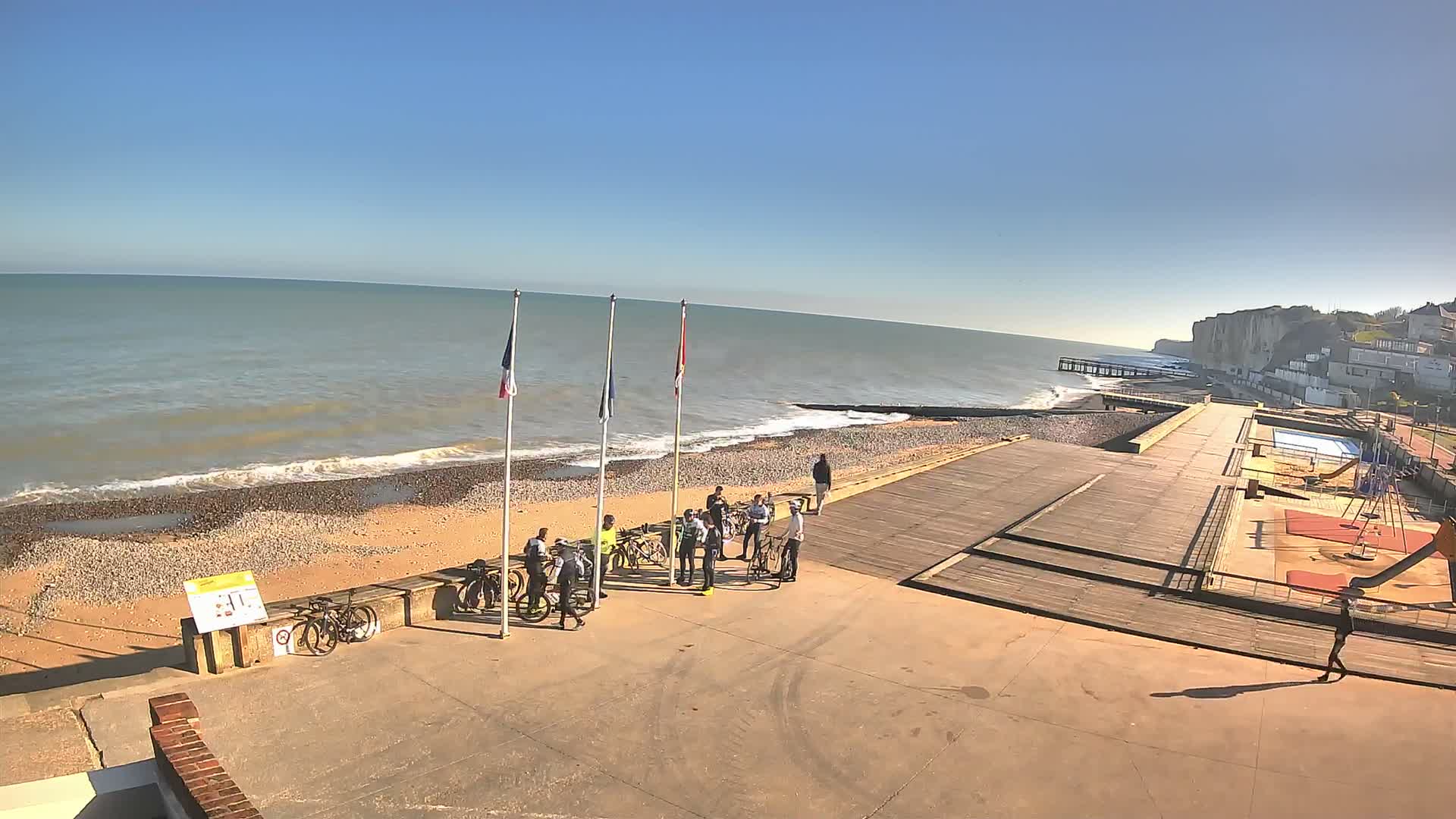 Plage de Veules-les-Roses Beach Live Cam - Dieppe, Seine-Maritime, Normandie, France