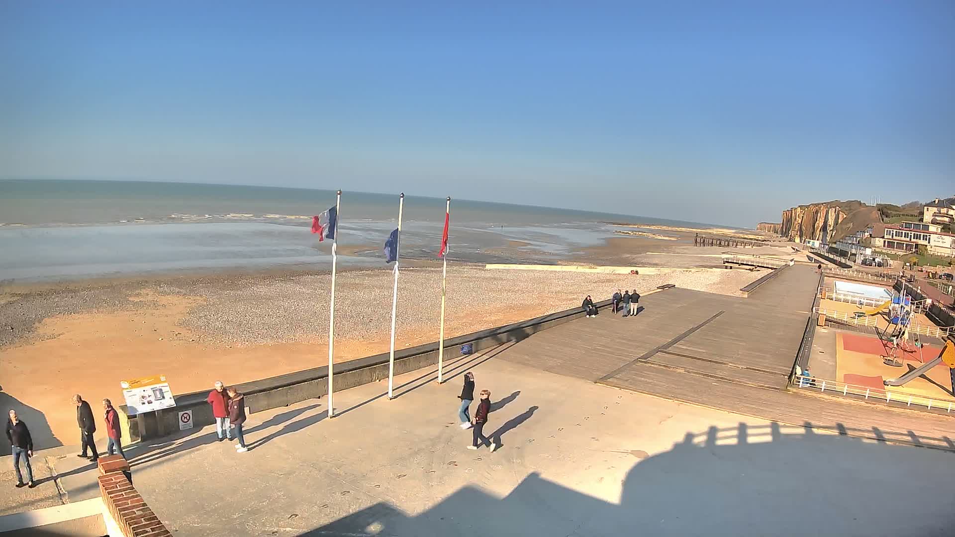 Plage de Veules-les-Roses Beach Live Cam - Dieppe, Seine-Maritime, Normandie, France