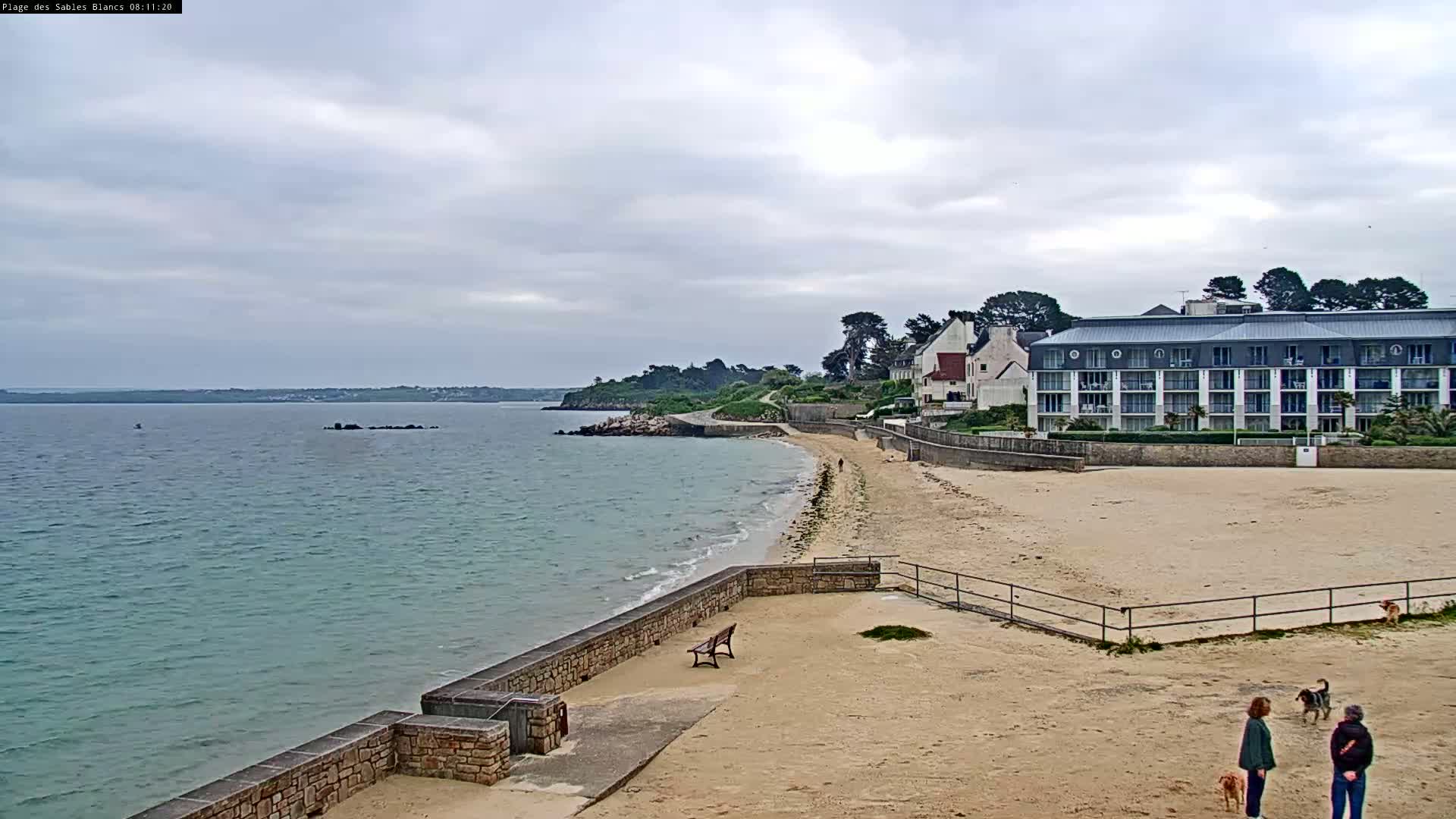 Douarnenez, Les Sables Blancs Beach Live Cam - Quimper, Finistère, Bretagne, France