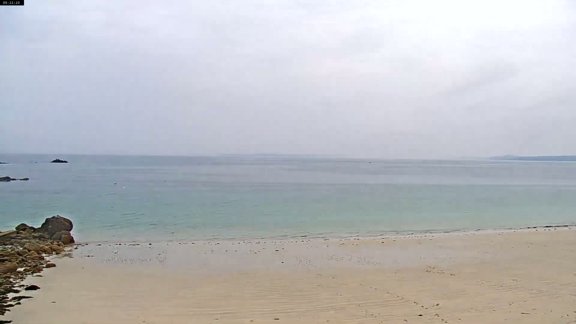 Douarnenez, Les Sables Blancs Beach Live Cam - Quimper, Finistère, Bretagne, France