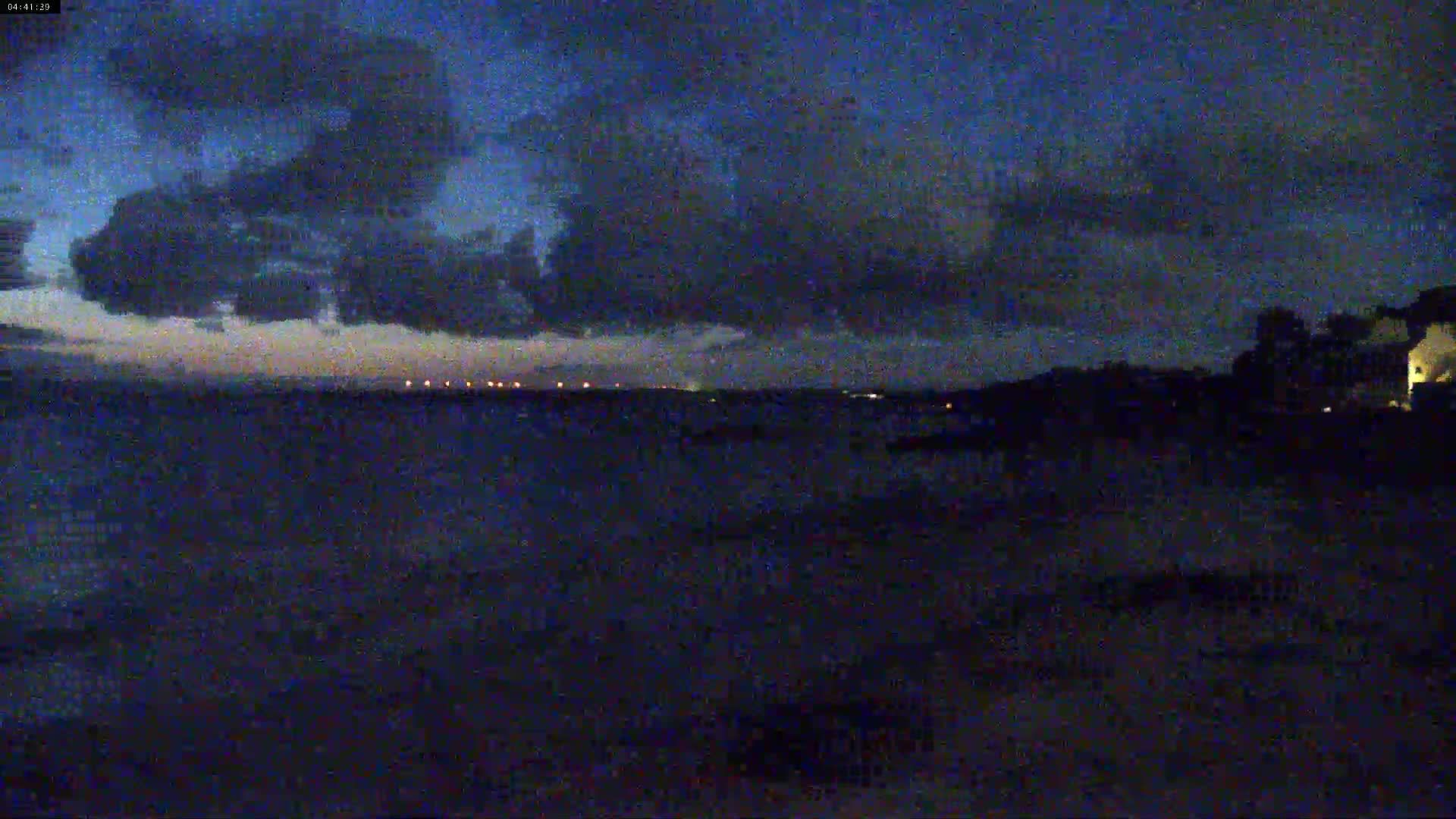 Douarnenez, Les Sables Blancs Beach Live Cam - Quimper, Finistère, Bretagne, France