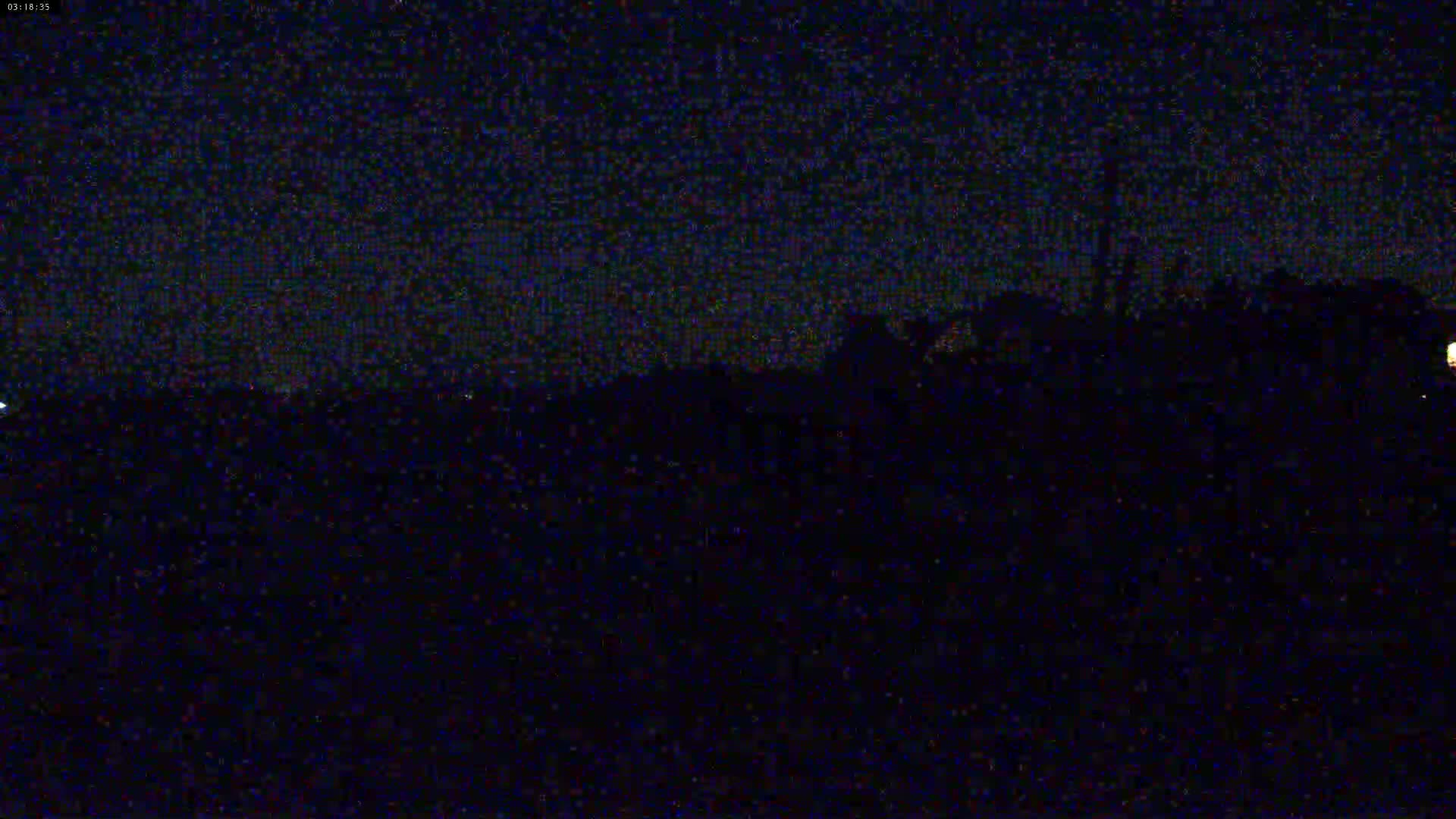 Douarnenez, Les Sables Blancs Beach Live Cam - Quimper, Finistère, Bretagne, France