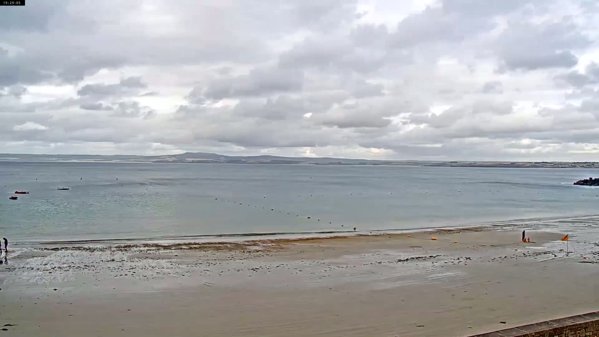 Douarnenez, Les Sables Blancs Beach Live Cam - Quimper, Finistère, Bretagne, France