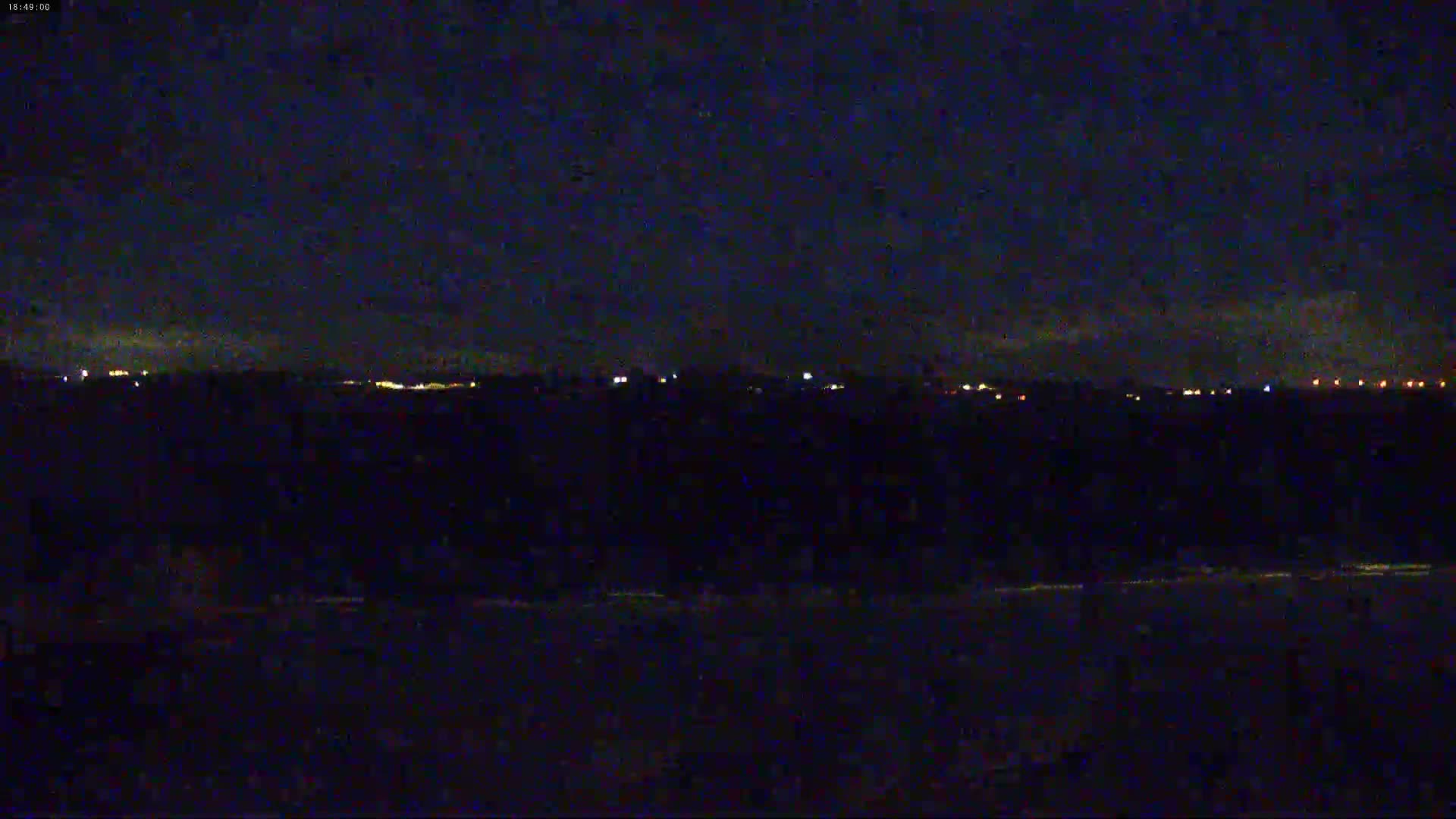 Douarnenez, Les Sables Blancs Beach Live Cam - Quimper, Finistère, Bretagne, France