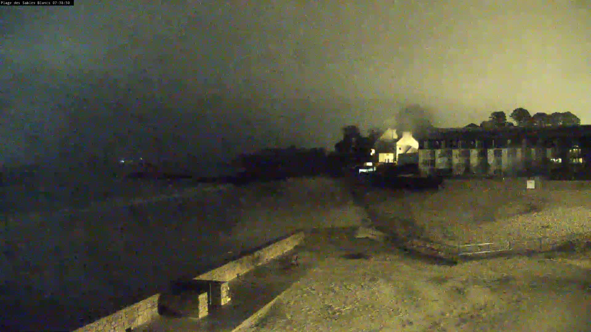 Douarnenez, Les Sables Blancs Beach Live Cam - Quimper, Finistère, Bretagne, France