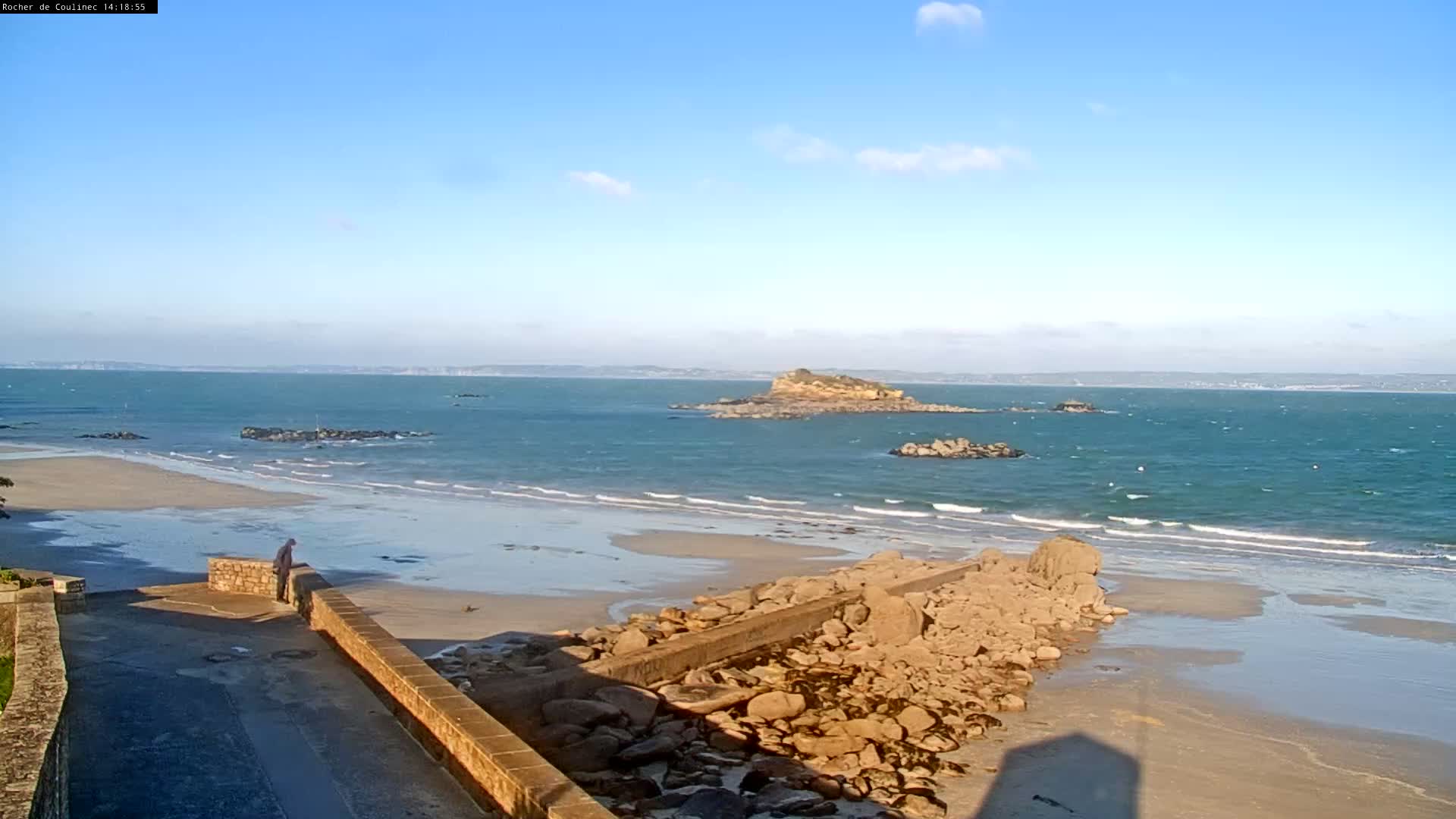Douarnenez, Les Sables Blancs Beach Live Cam - Quimper, Finistère, Bretagne, France