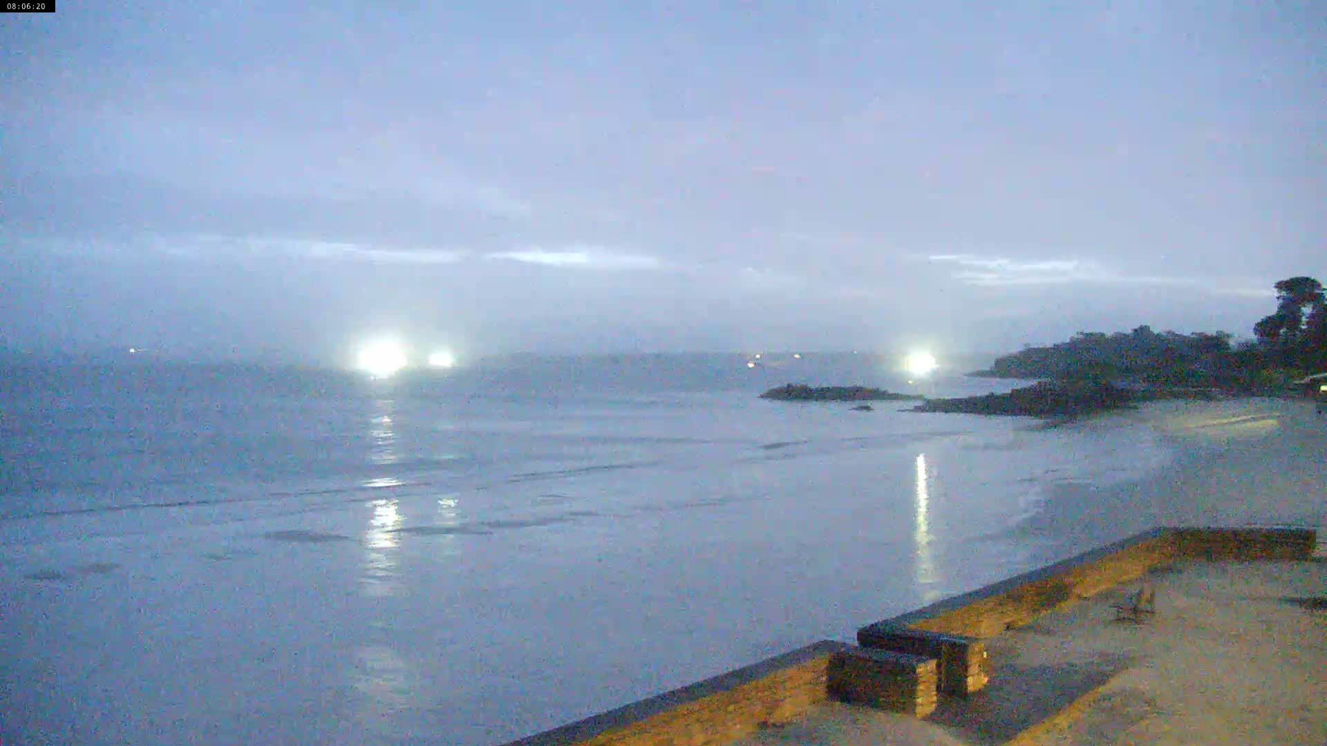 Douarnenez, Les Sables Blancs Beach Live Cam - Quimper, Finistère, Bretagne, France
