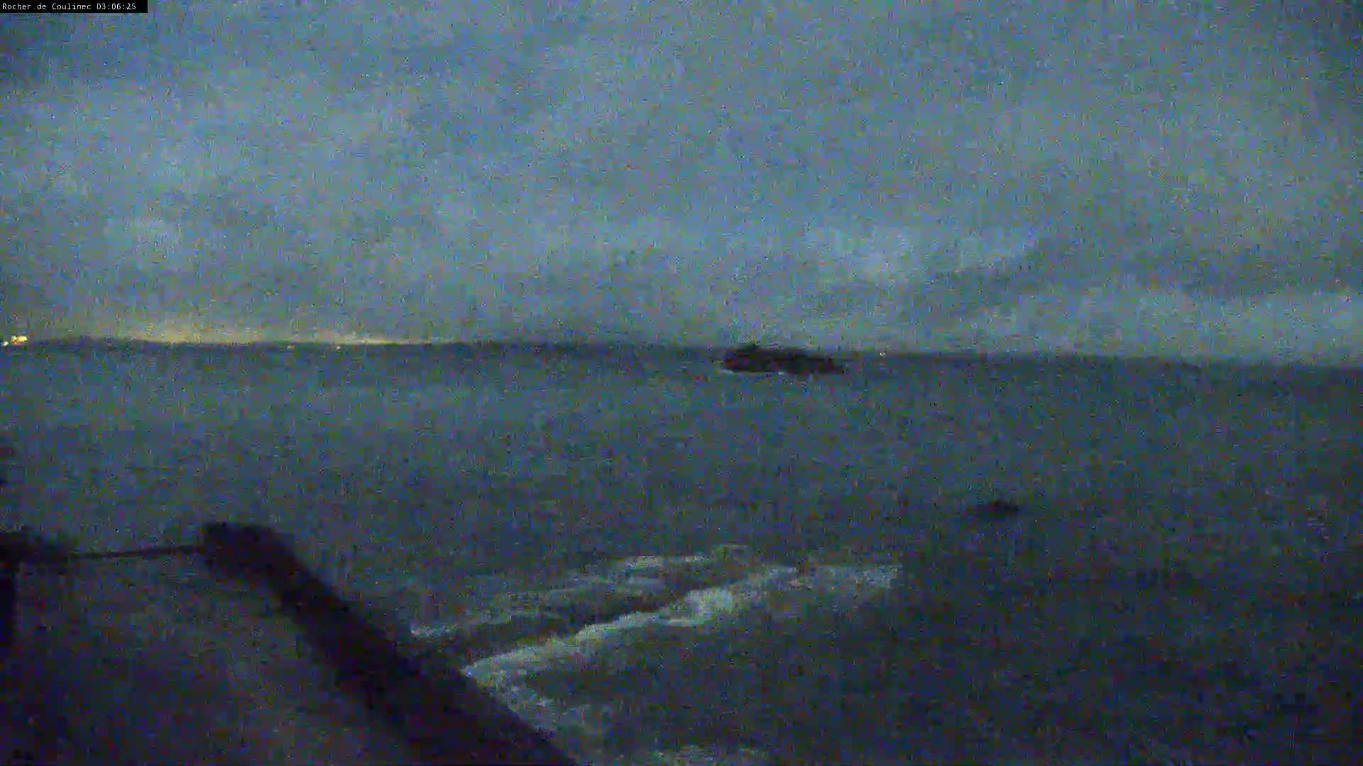 Douarnenez, Les Sables Blancs Beach Live Cam - Quimper, Finistère, Bretagne, France