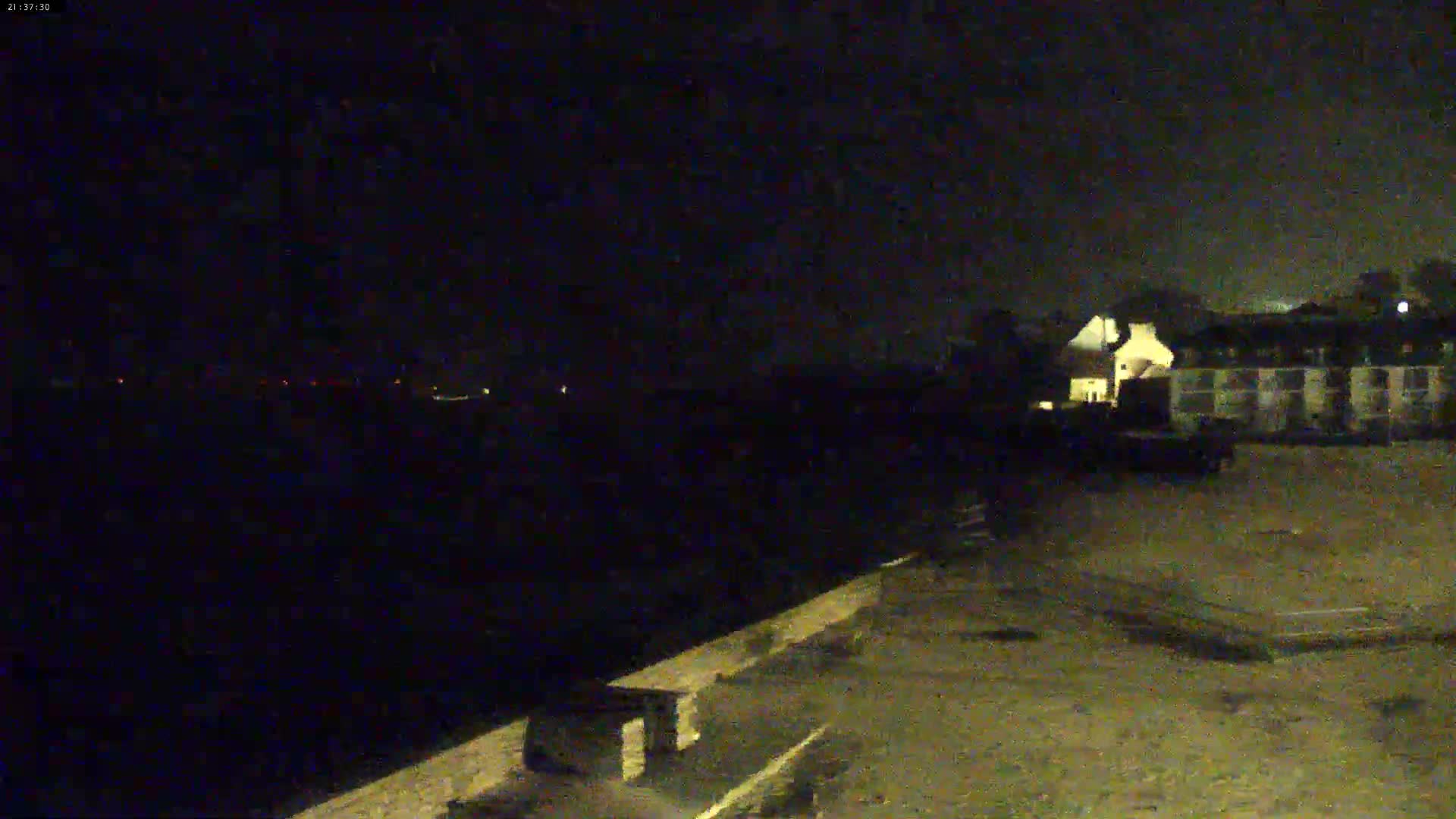Douarnenez, Les Sables Blancs Beach Live Cam - Quimper, Finistère, Bretagne, France