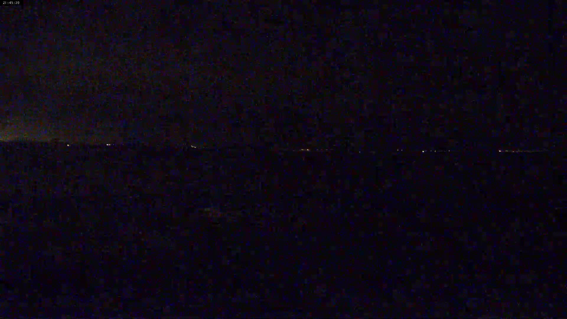 Douarnenez, Les Sables Blancs Beach Live Cam - Quimper, Finistère, Bretagne, France