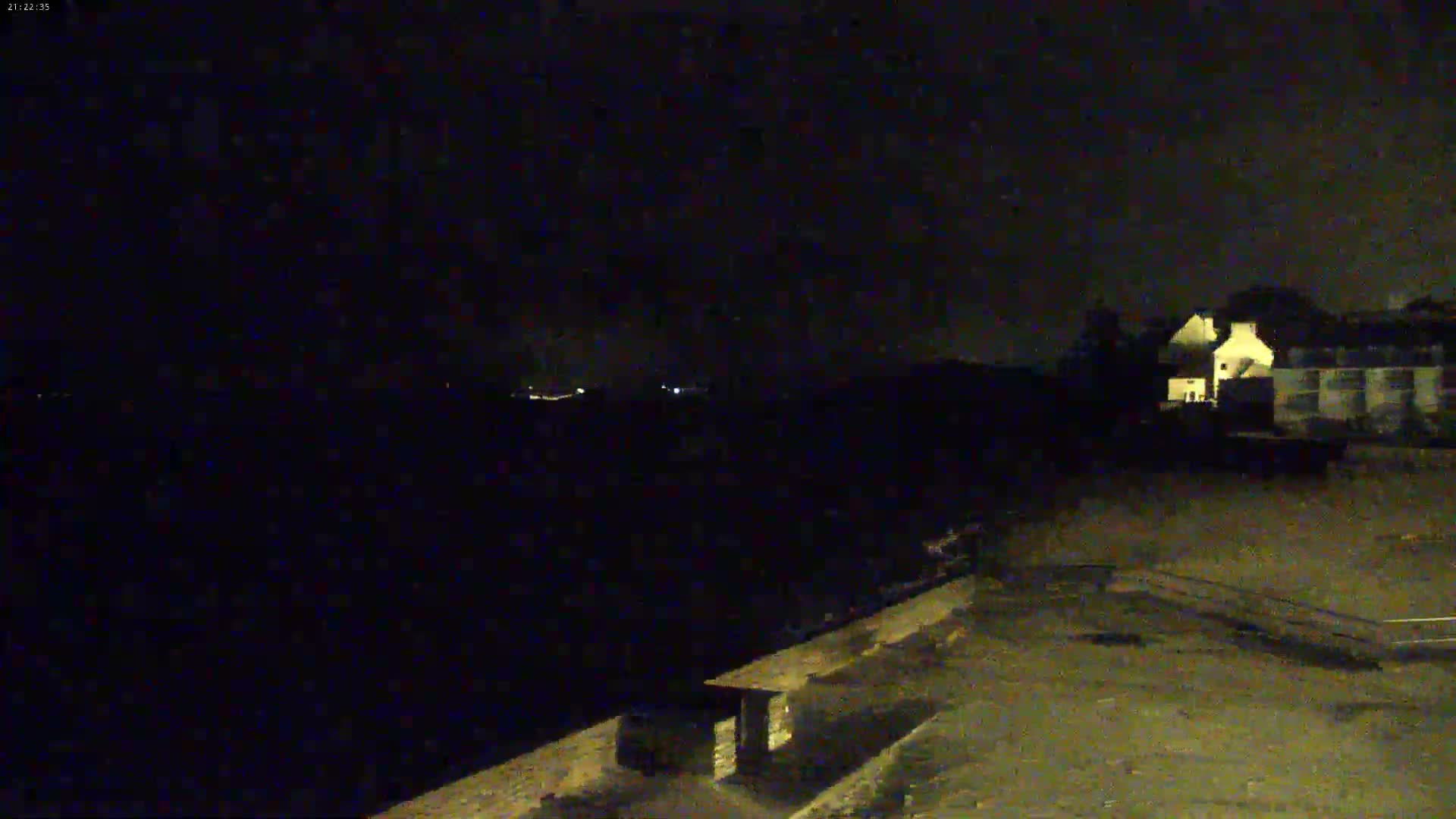 Douarnenez, Les Sables Blancs Beach Live Cam - Quimper, Finistère, Bretagne, France