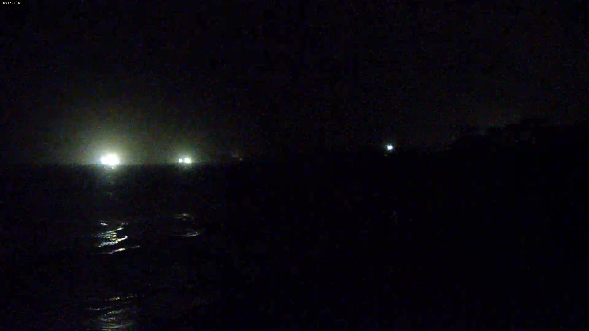 Douarnenez, Les Sables Blancs Beach Live Cam - Quimper, Finistère, Bretagne, France