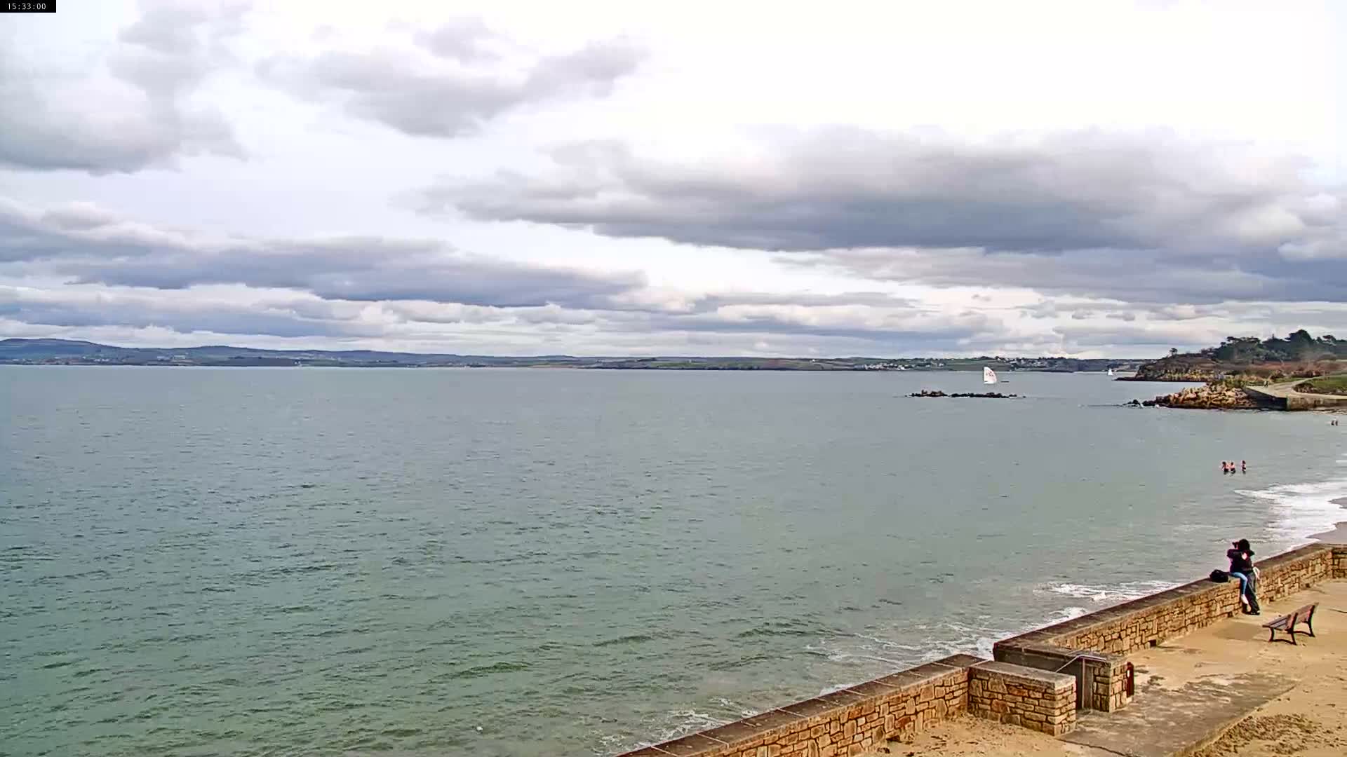Douarnenez, Les Sables Blancs Beach Live Cam - Quimper, Finistère, Bretagne, France