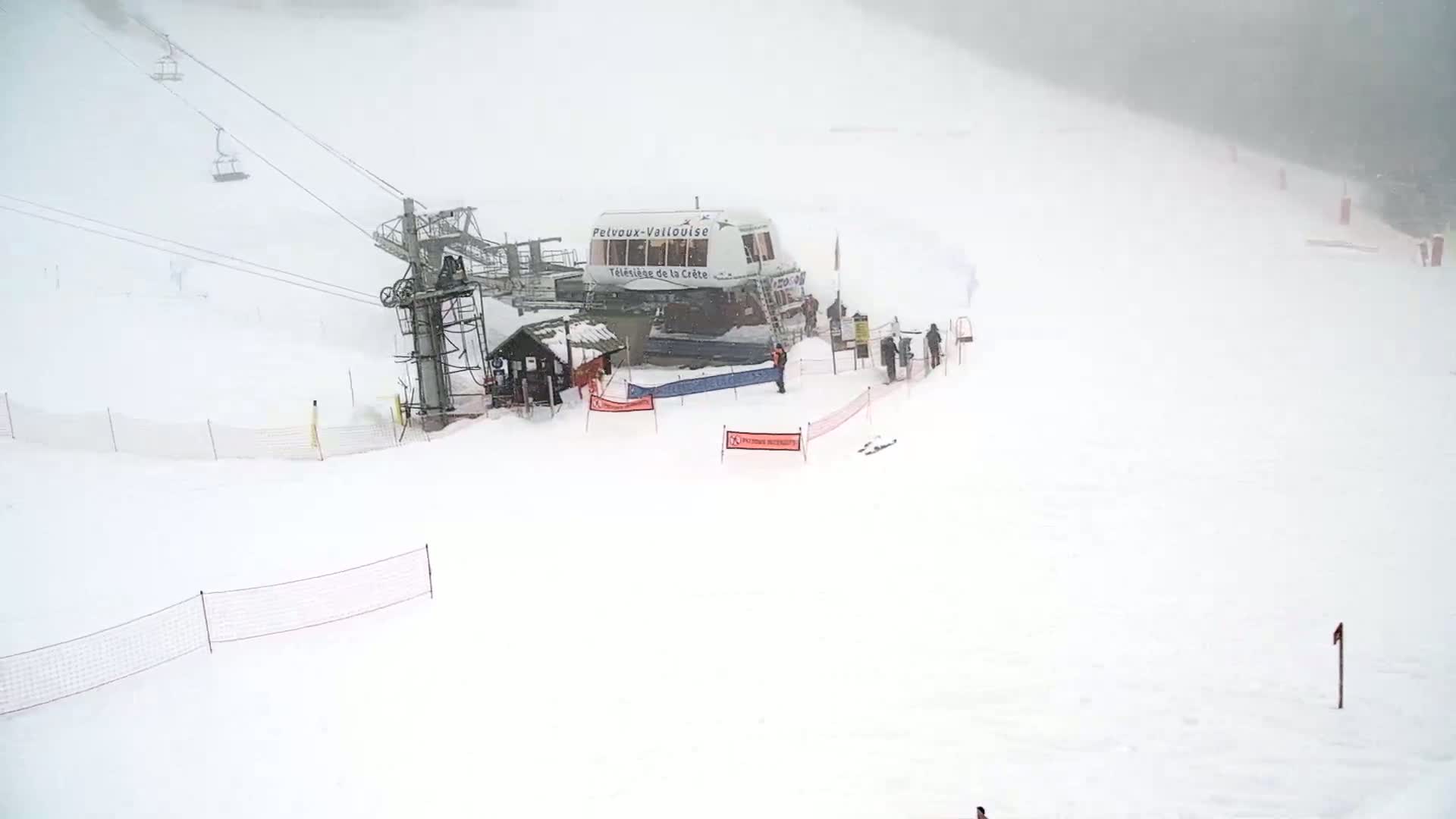 Pelvoux Vallouise Ski Slopes 1800 m Live Cam - 	Briancon, Hautes-Alpes, Provence-Alpes-Cote d’Azur, France