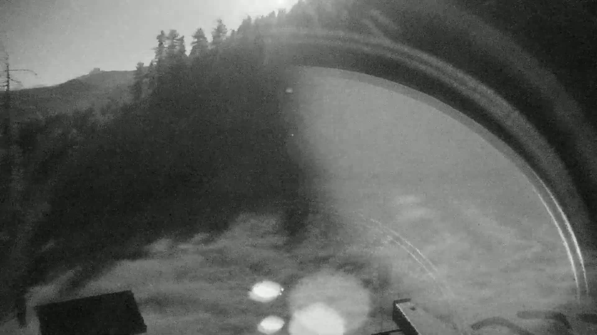 Pelvoux Vallouise Ski Slopes 1800 m Live Cam - 	Briancon, Hautes-Alpes, Provence-Alpes-Cote d’Azur, France