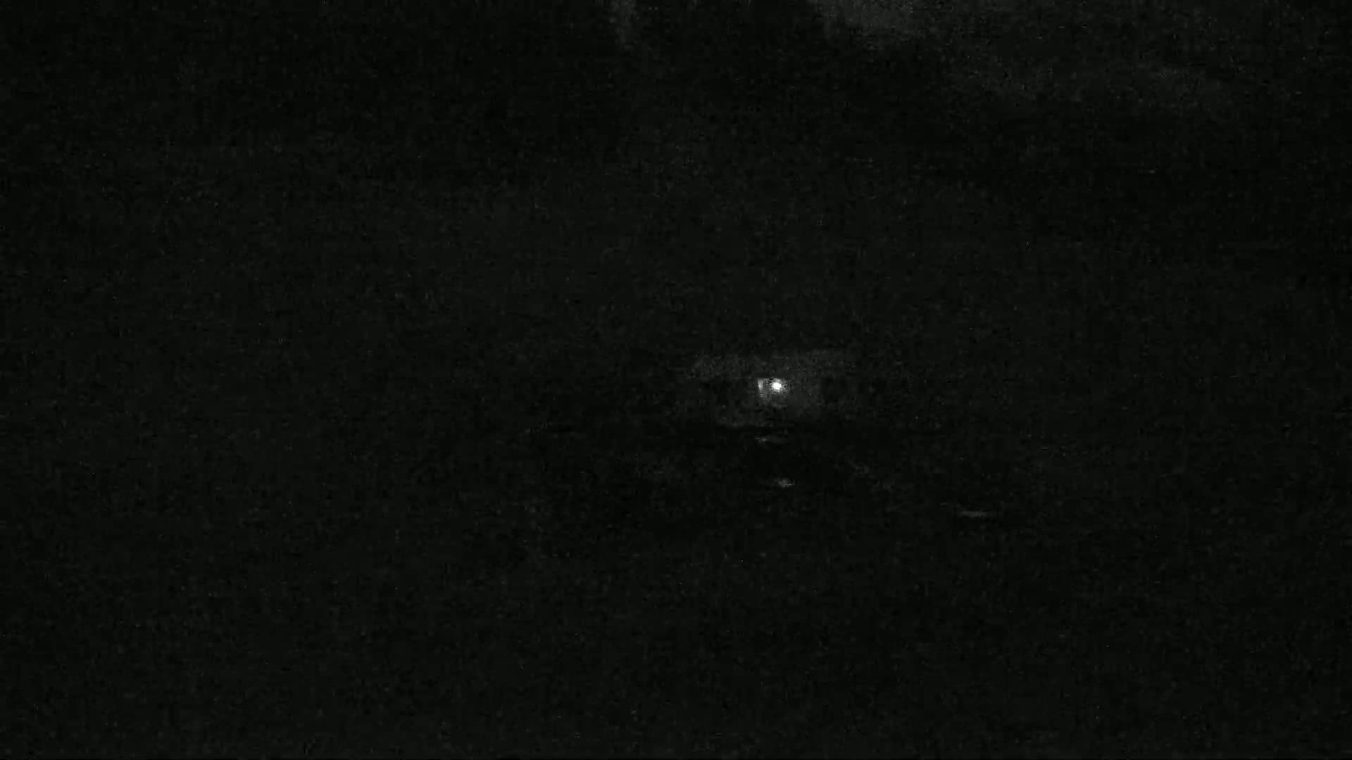 Pelvoux Vallouise Ski Slopes 1800 m Live Cam - 	Briancon, Hautes-Alpes, Provence-Alpes-Cote d’Azur, France