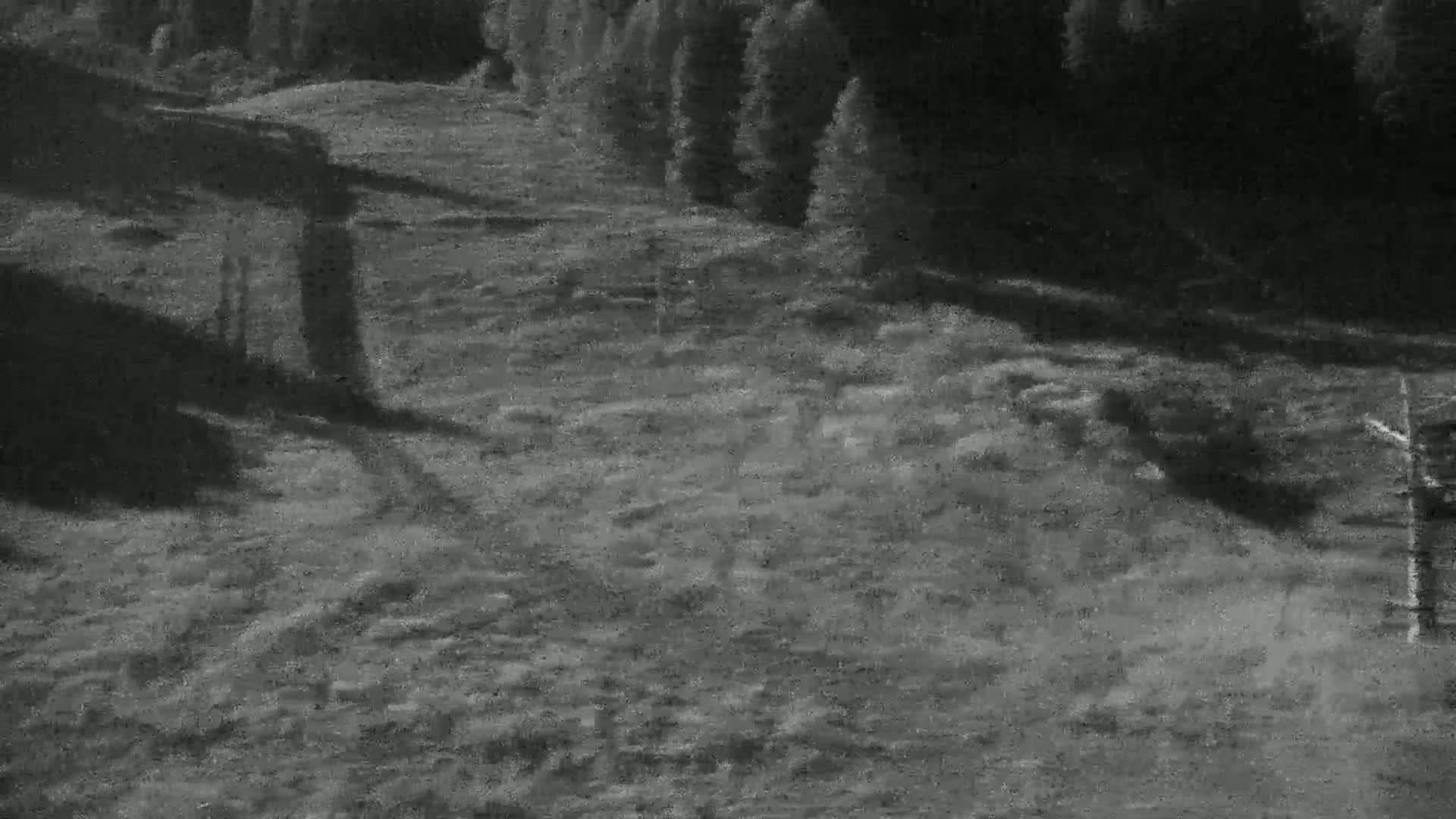 Pelvoux Vallouise Ski Slopes 1800 m Live Cam - 	Briancon, Hautes-Alpes, Provence-Alpes-Cote d’Azur, France
