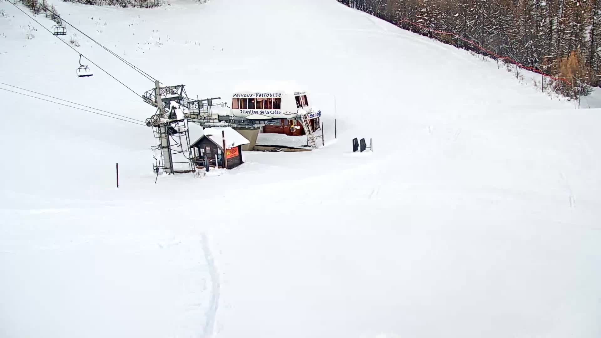 Pelvoux Vallouise Ski Slopes 1800 m Live Cam - Briancon, Hautes-Alpes, Provence-Alpes-Cote d’Azur, France