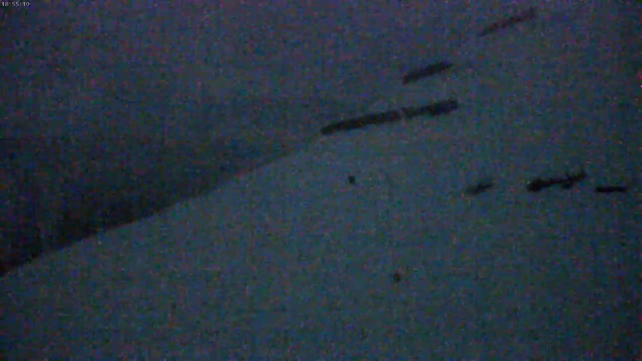 Pelvoux Vallouise Ski Slopes 2400 m Crete Live Cam - Briancon, Hautes-Alpes, Provence-Alpes-Cote d’Azur, France
