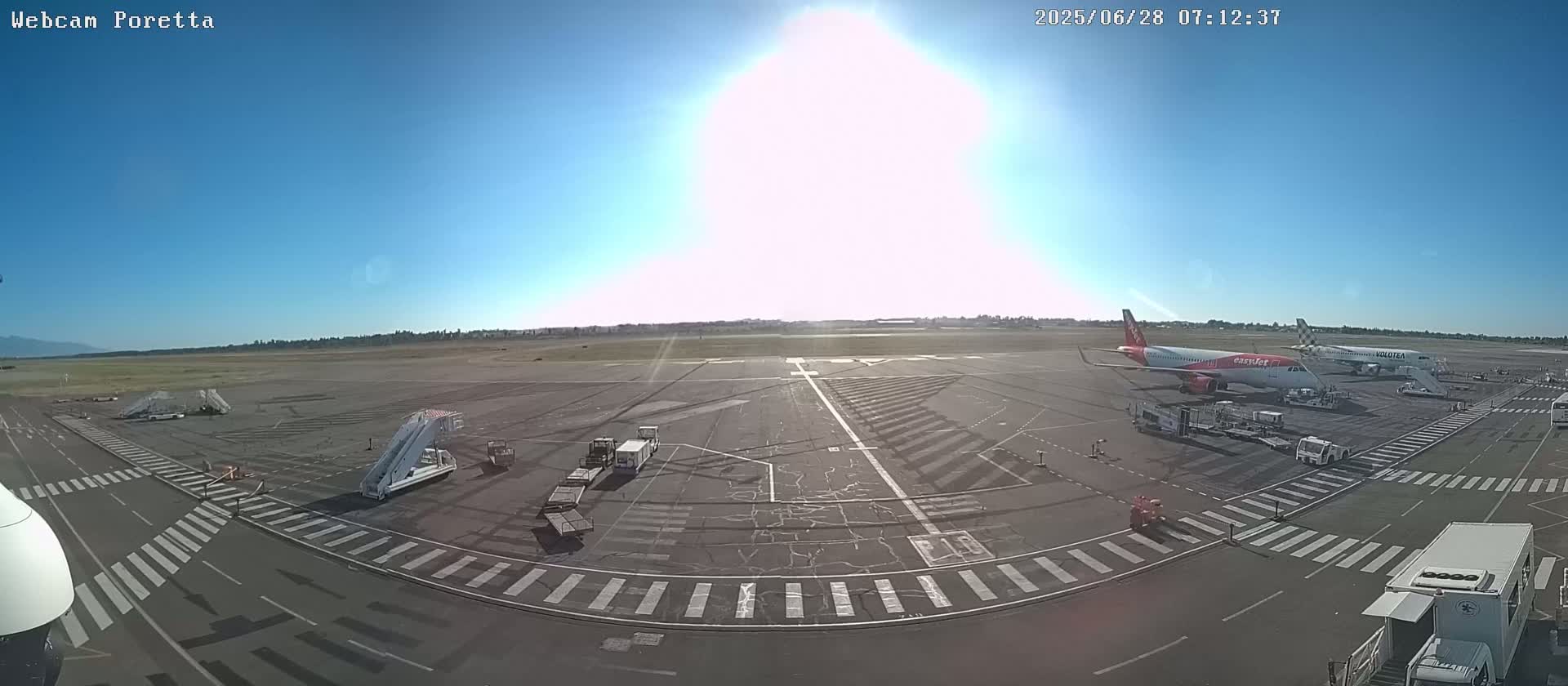 Aeroport Bastia Poretta Airport Live Cam BIA/LFKB - Bastia, Haute-Corse, Corse, France
