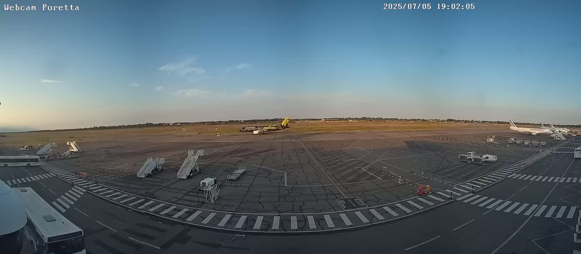 Aeroport Bastia Poretta Airport Live Cam BIA/LFKB - Bastia, Haute-Corse, Corse, France