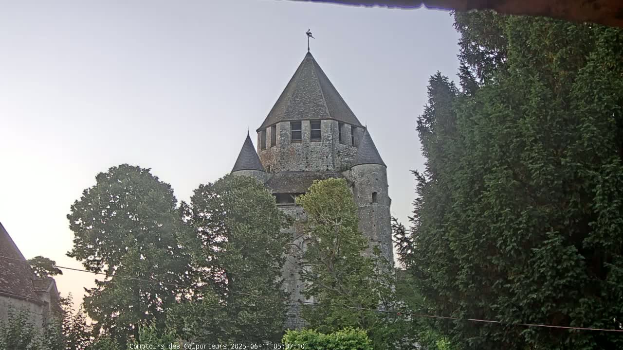 Provins Commune Tour Cesar Tower& Castle Live Cam - Provins, Seine-et-Marne, Ile-de-France, France