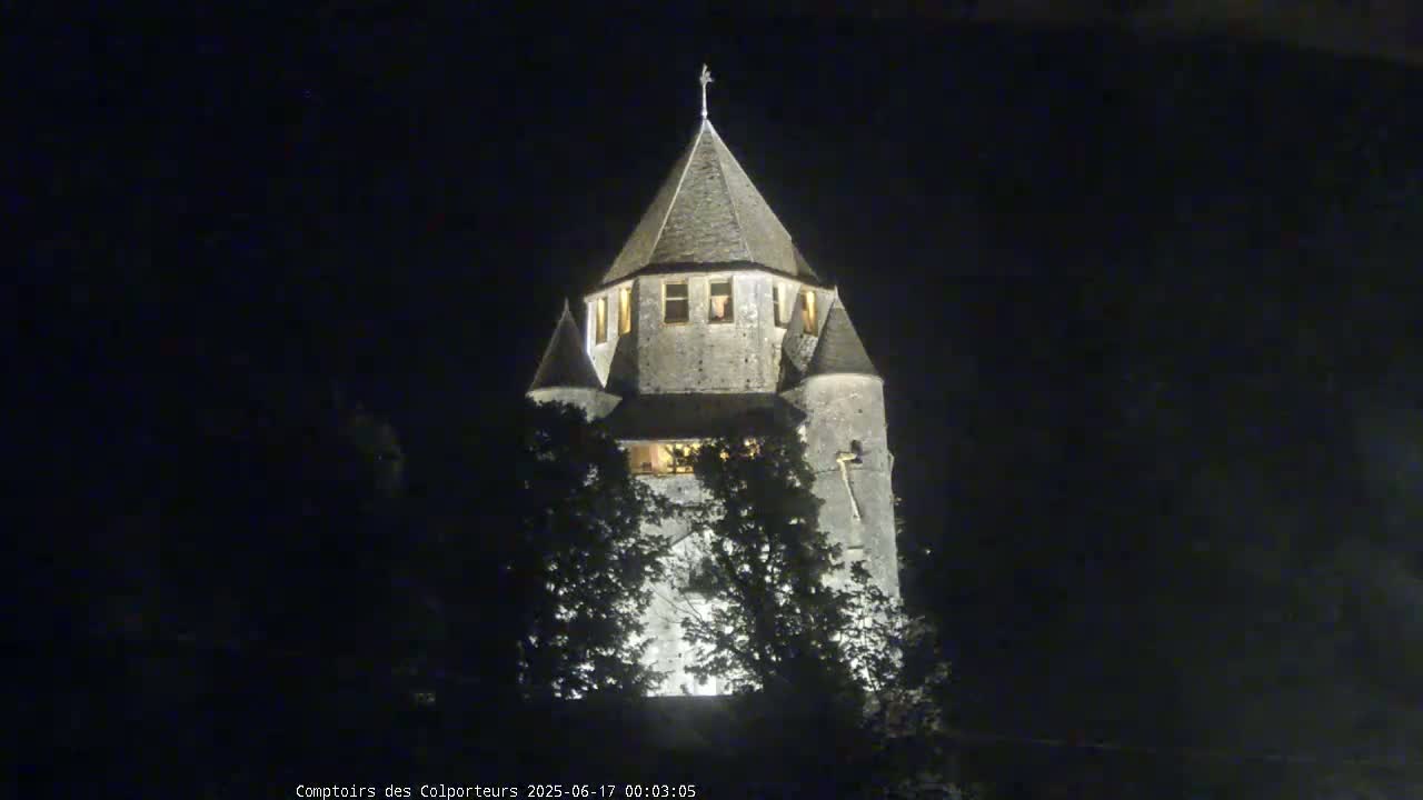 Provins Commune Tour Cesar Tower& Castle Live Cam - Provins, Seine-et-Marne, Ile-de-France, France