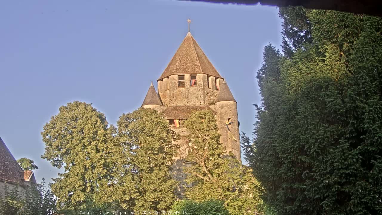 Provins Commune Tour Cesar Tower& Castle Live Cam - Provins, Seine-et-Marne, Ile-de-France, France