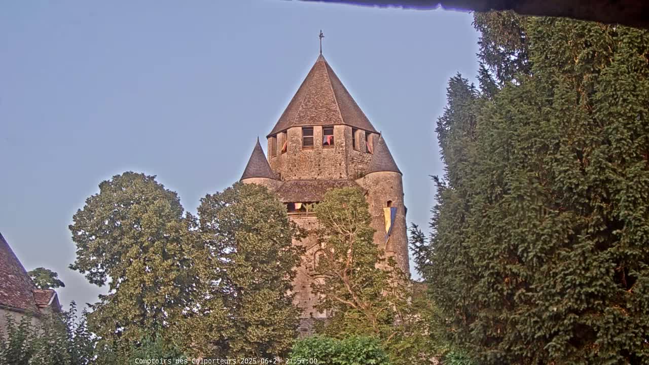 Provins Commune Tour Cesar Tower& Castle Live Cam - Provins, Seine-et-Marne, Ile-de-France, France