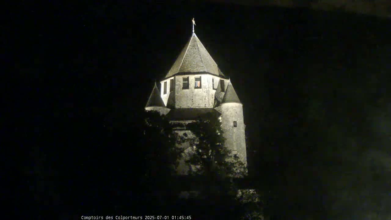 Provins Commune Tour Cesar Tower& Castle Live Cam - Provins, Seine-et-Marne, Ile-de-France, France