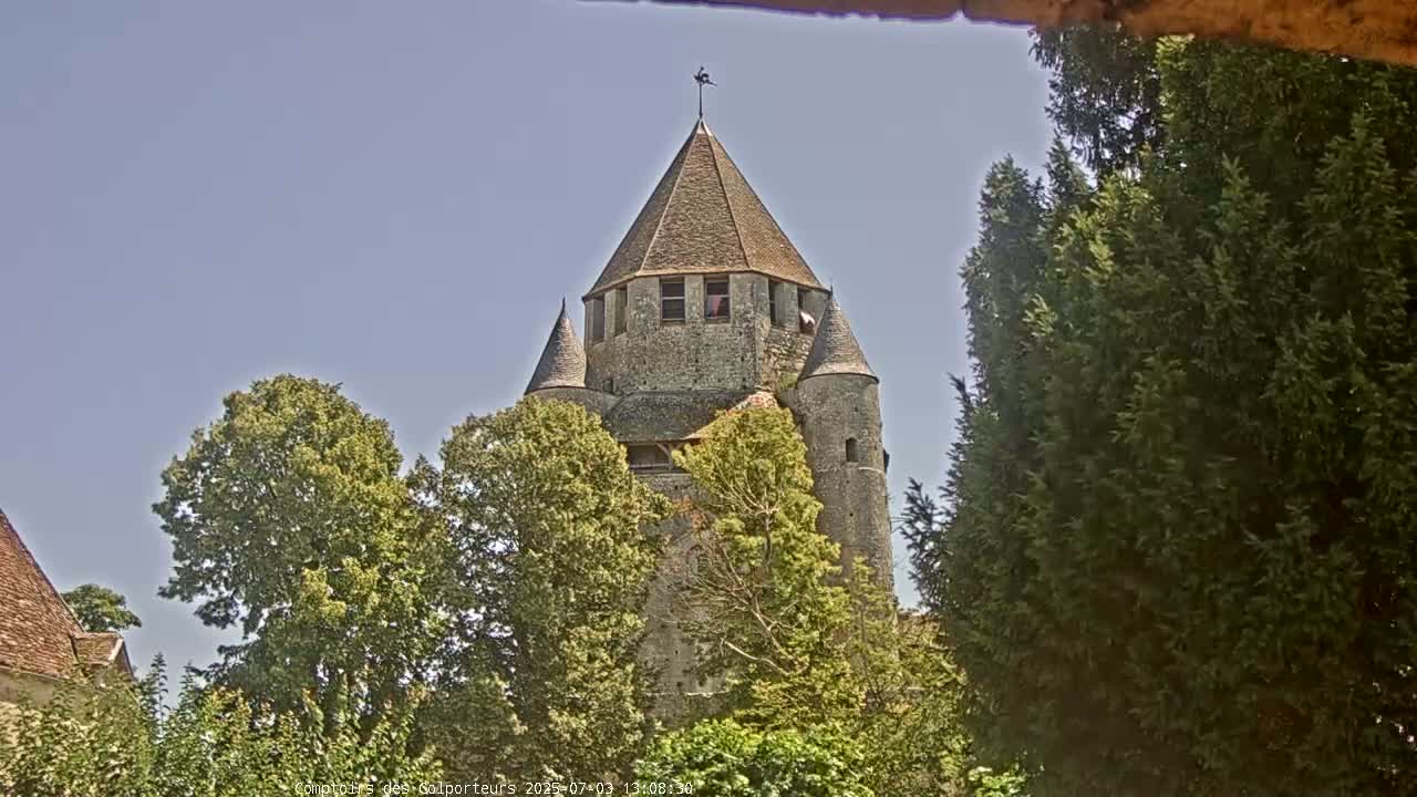 Provins Commune Tour Cesar Tower& Castle Live Cam - Provins, Seine-et-Marne, Ile-de-France, France