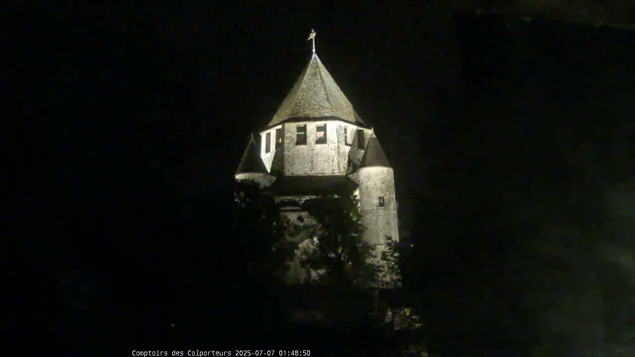 Provins Commune Tour Cesar Tower& Castle Live Cam - Provins, Seine-et-Marne, Ile-de-France, France