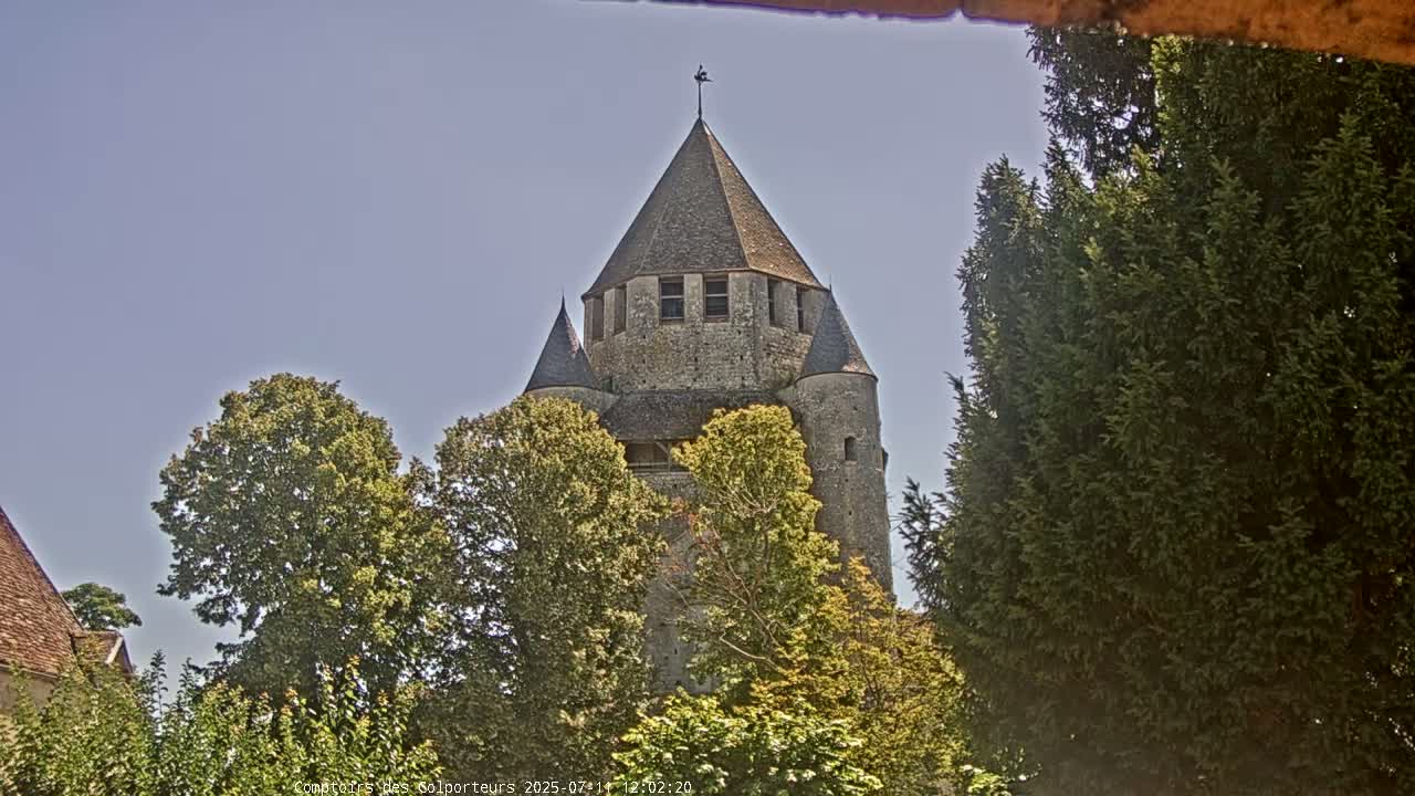 Provins Commune Tour Cesar Tower& Castle Live Cam - Provins, Seine-et-Marne, Ile-de-France, France