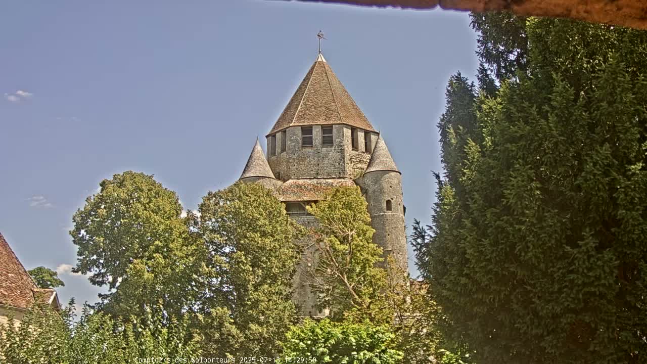 Provins Commune Tour Cesar Tower& Castle Live Cam - Provins, Seine-et-Marne, Ile-de-France, France
