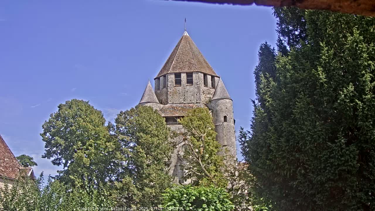 Provins Commune Tour Cesar Tower& Castle Live Cam - Provins, Seine-et-Marne, Ile-de-France, France