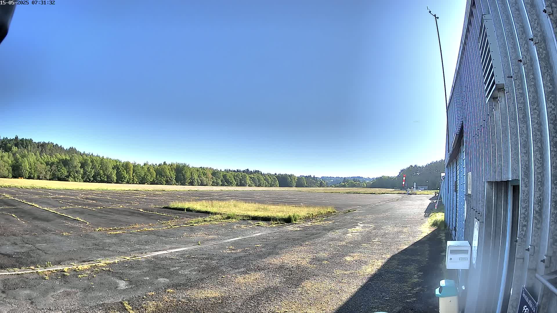 Aéroport Egletons Airport Live Cam  - Ussel, Correze, Nouvelle-Aquitaine, France