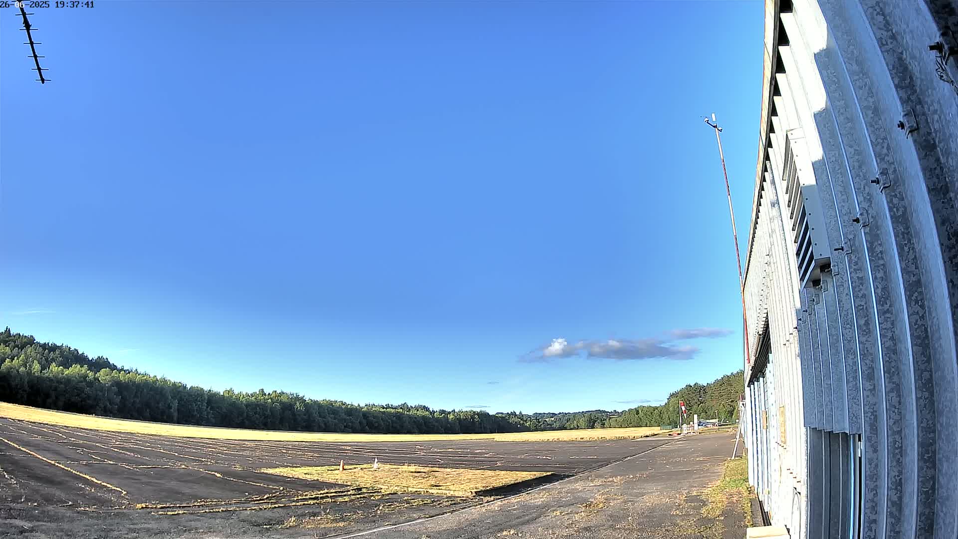 Aéroport Egletons Airport Live Cam  - Ussel, Correze, Nouvelle-Aquitaine, France