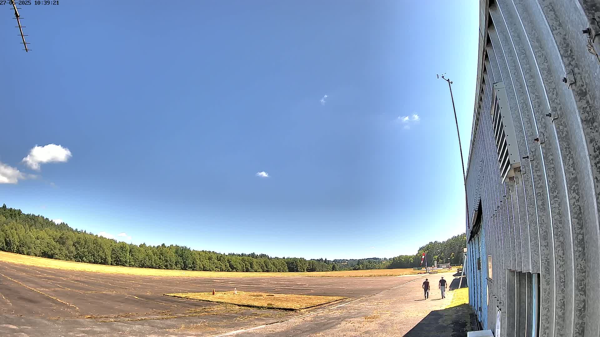 Aéroport Egletons Airport Live Cam  - Ussel, Correze, Nouvelle-Aquitaine, France