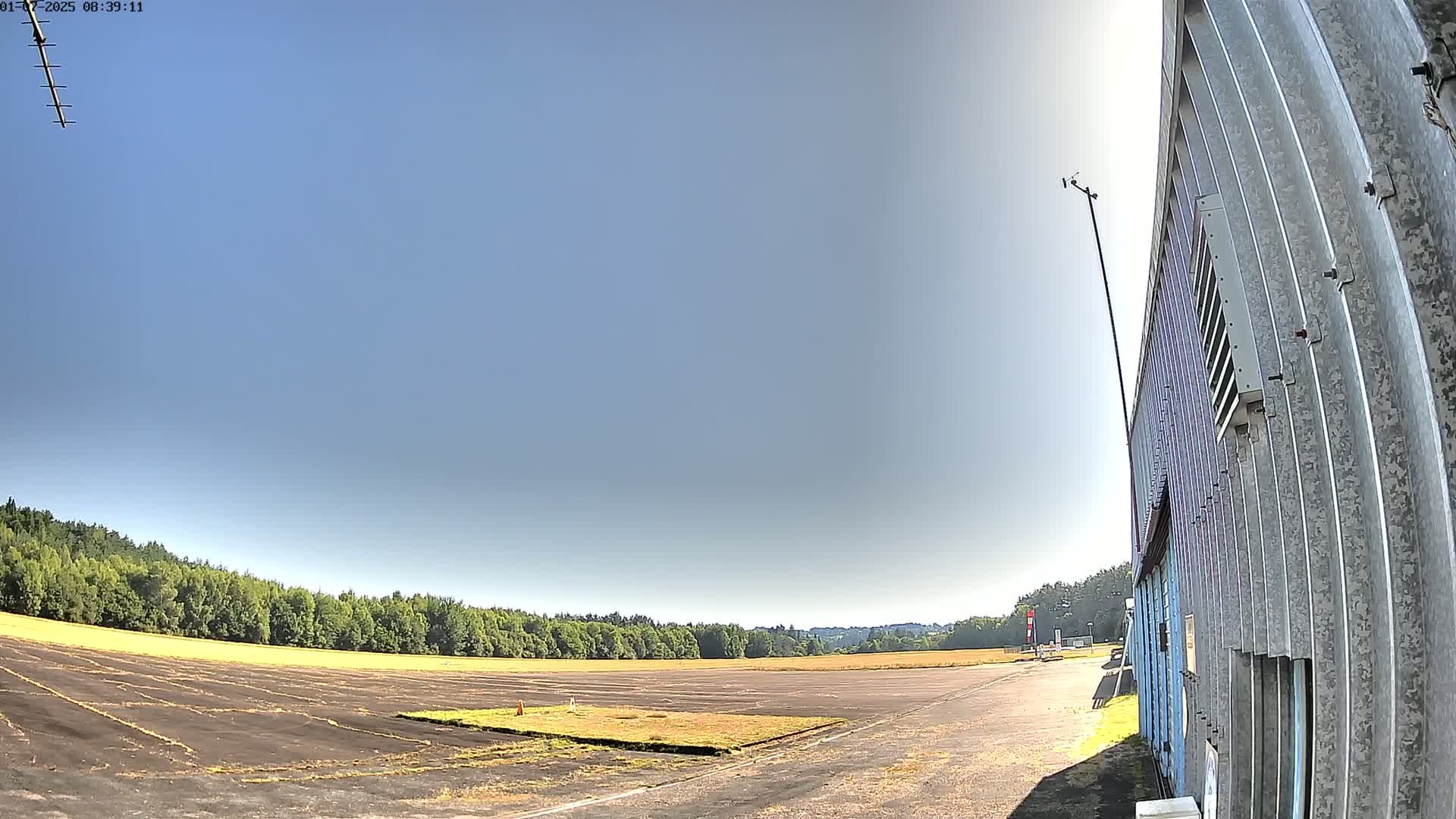 Aéroport Egletons Airport Live Cam  - Ussel, Correze, Nouvelle-Aquitaine, France