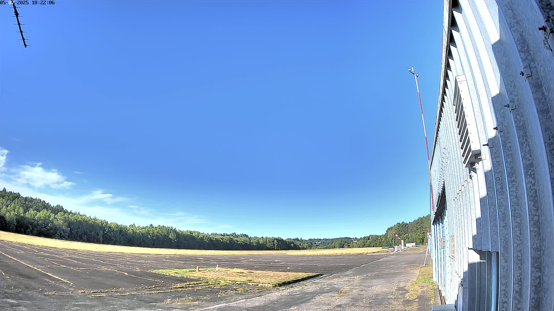 Aéroport Egletons Airport Live Cam  - Ussel, Correze, Nouvelle-Aquitaine, France