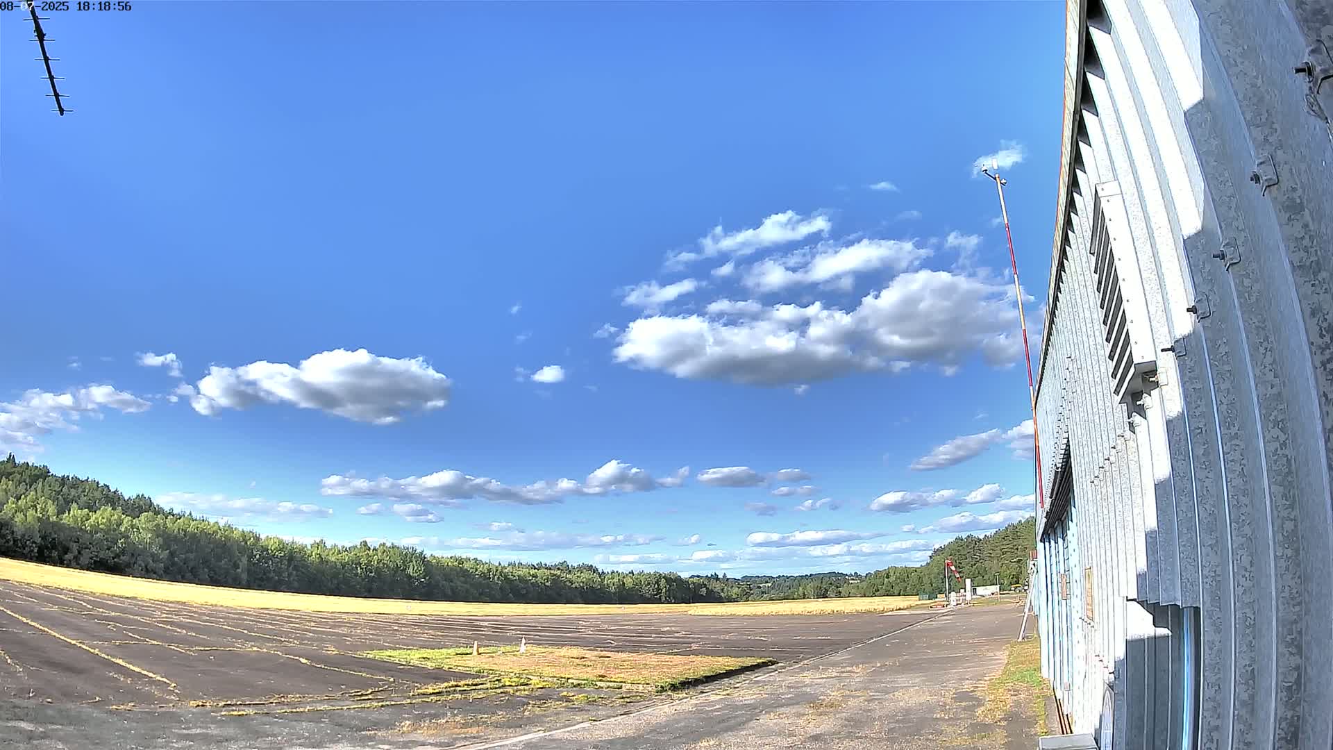 Aéroport Egletons Airport Live Cam  - Ussel, Correze, Nouvelle-Aquitaine, France