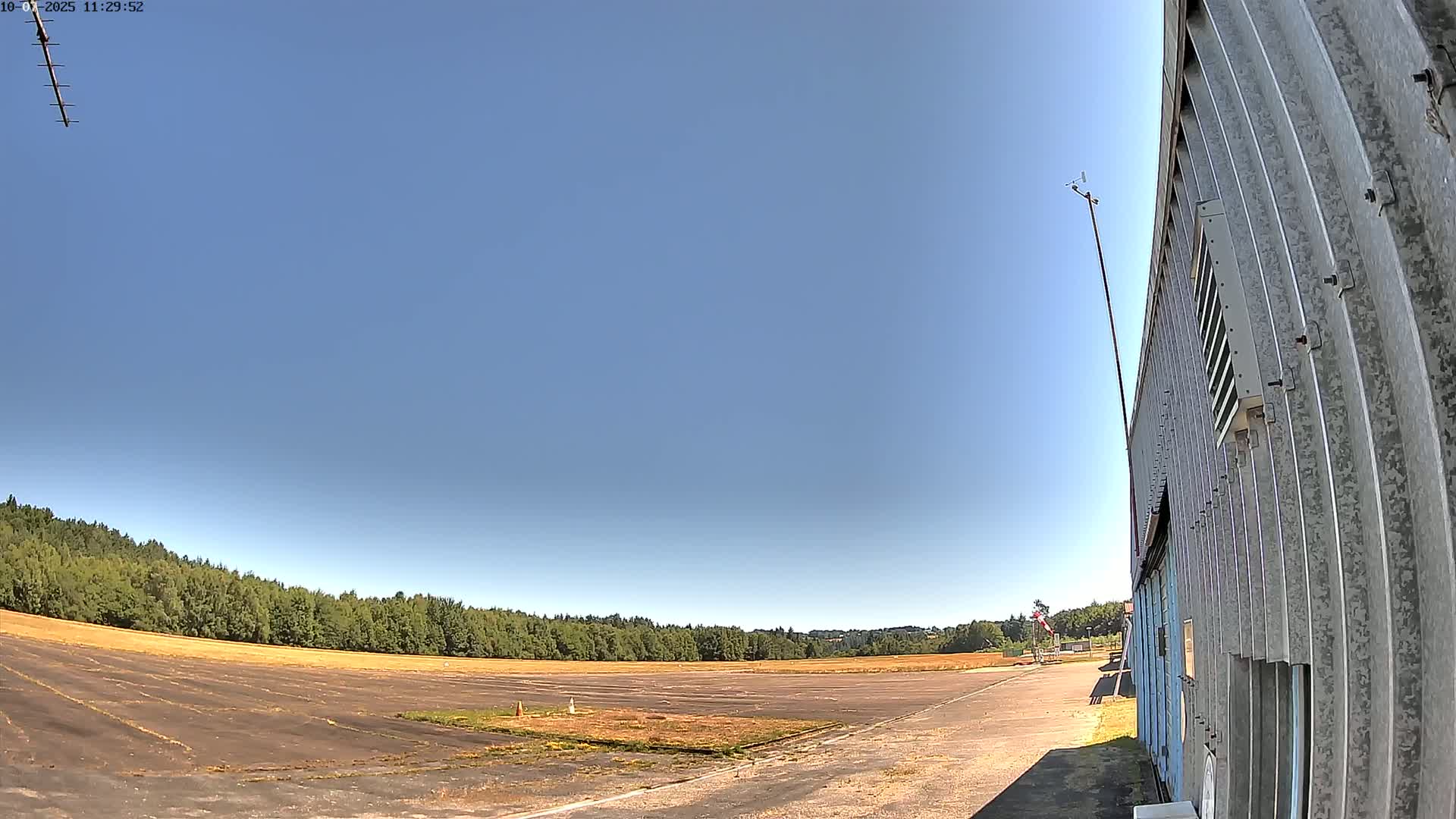 Aéroport Egletons Airport Live Cam  - Ussel, Correze, Nouvelle-Aquitaine, France