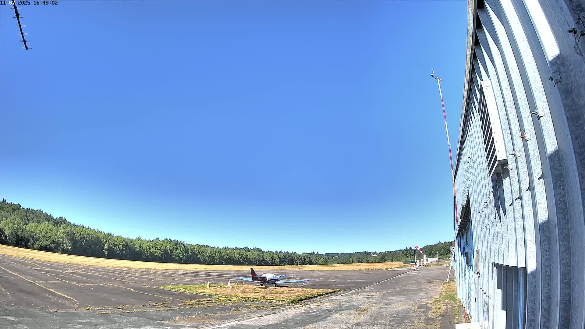 Aéroport Egletons Airport Live Cam  - Ussel, Correze, Nouvelle-Aquitaine, France