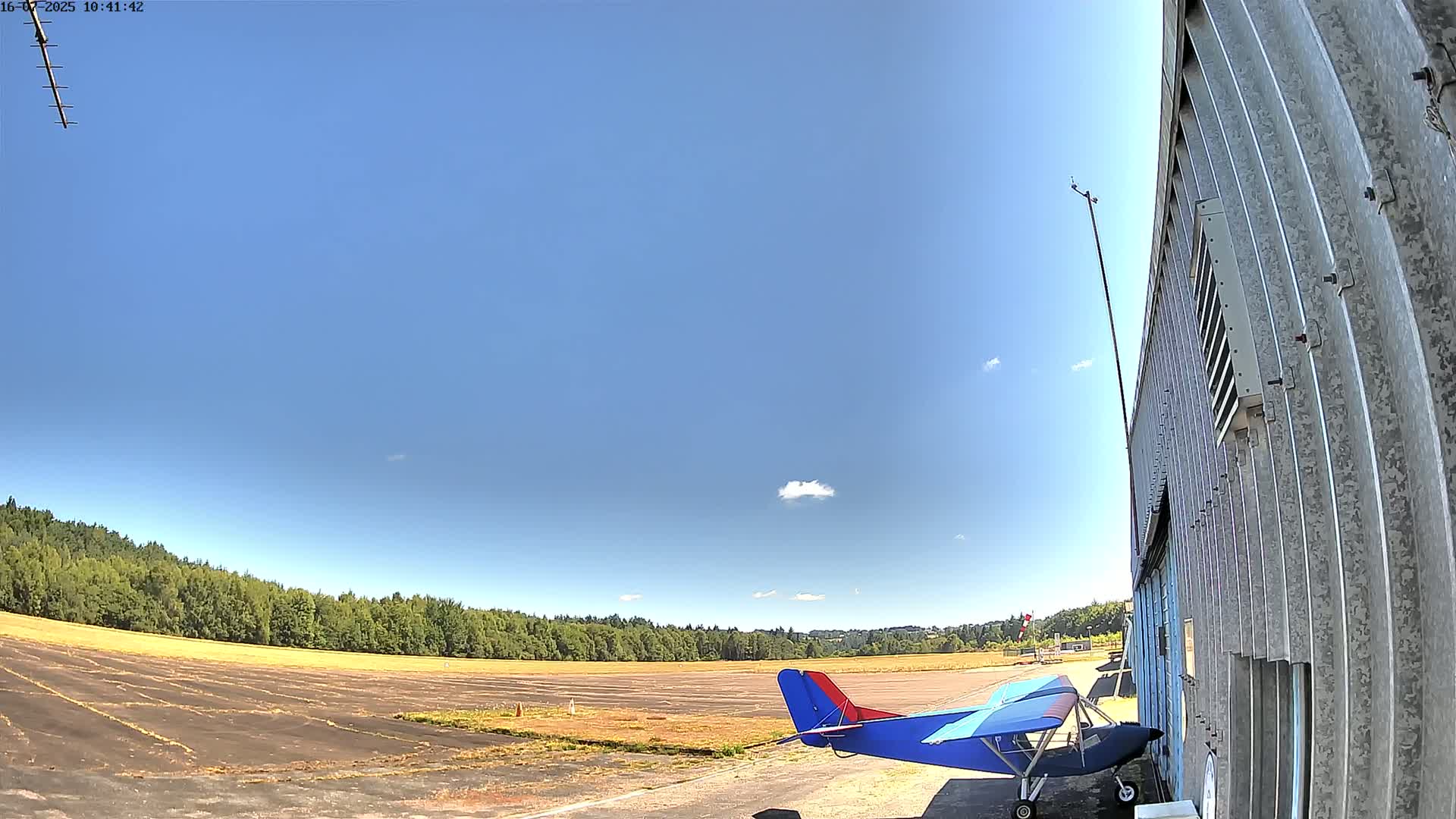 Aéroport Egletons Airport Live Cam  - Ussel, Correze, Nouvelle-Aquitaine, France