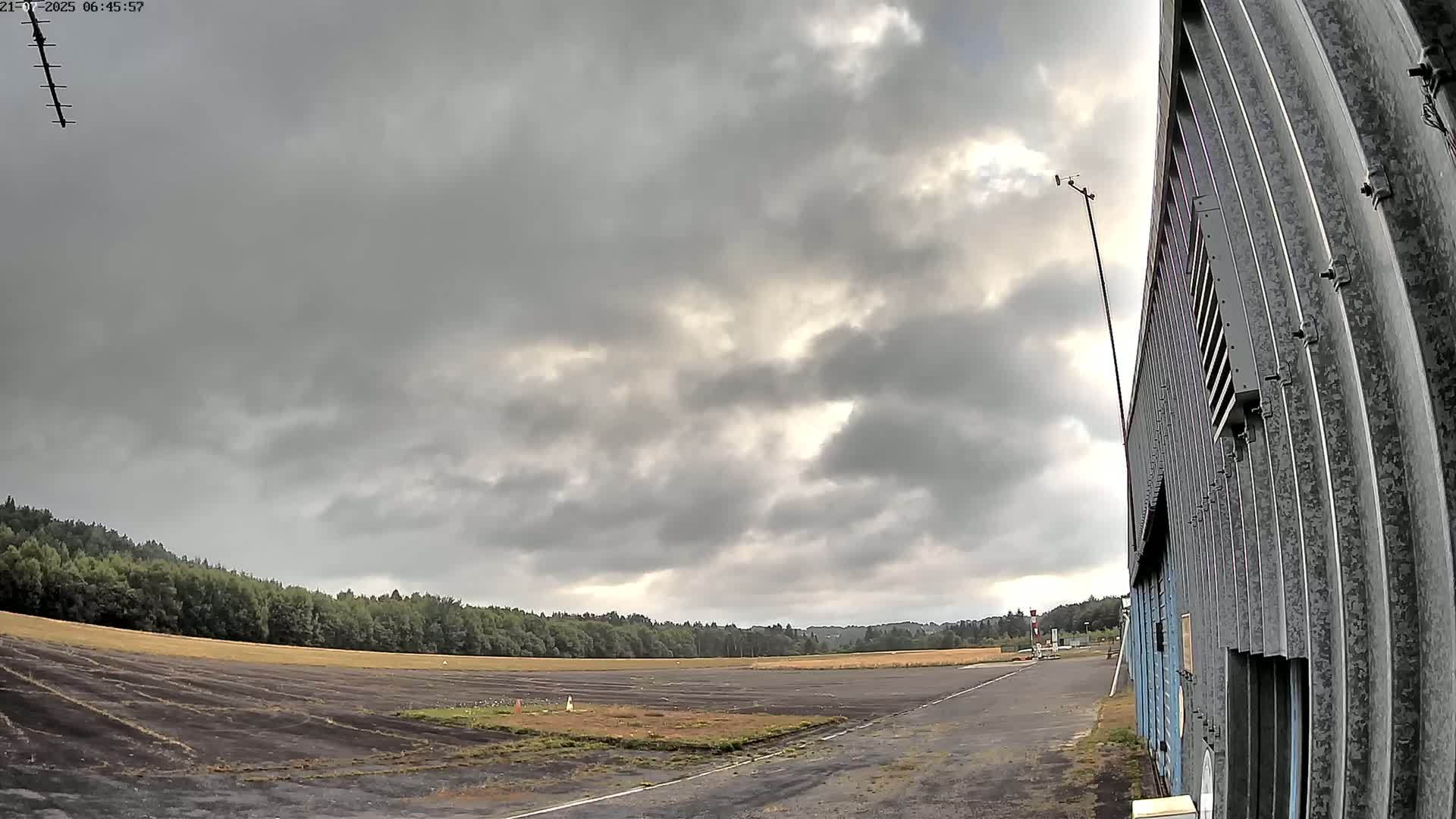 Aéroport Egletons Airport Live Cam  - Ussel, Correze, Nouvelle-Aquitaine, France