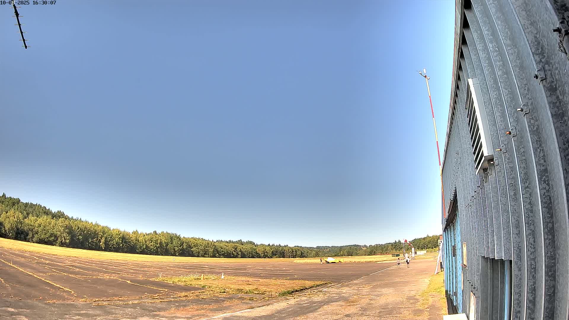 Aéroport Egletons Airport Live Cam  - Ussel, Correze, Nouvelle-Aquitaine, France