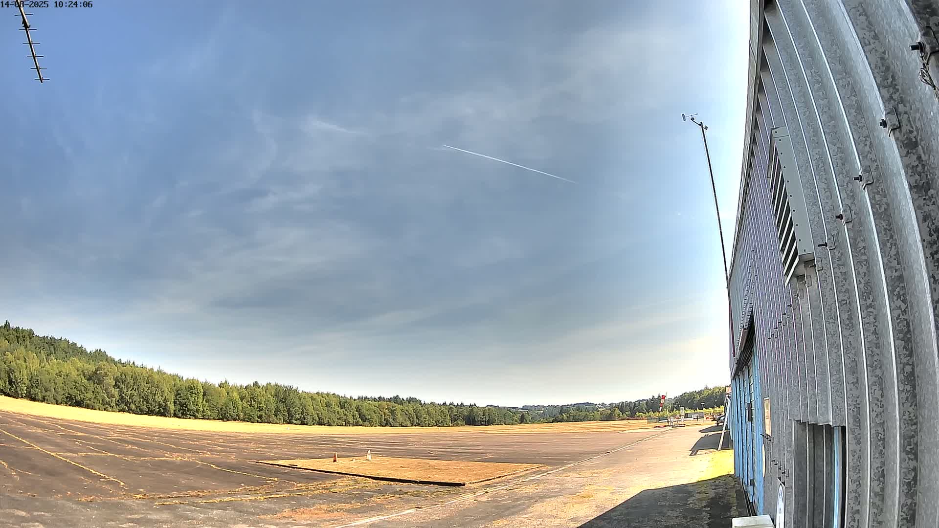 Aéroport Egletons Airport Live Cam  - Ussel, Correze, Nouvelle-Aquitaine, France