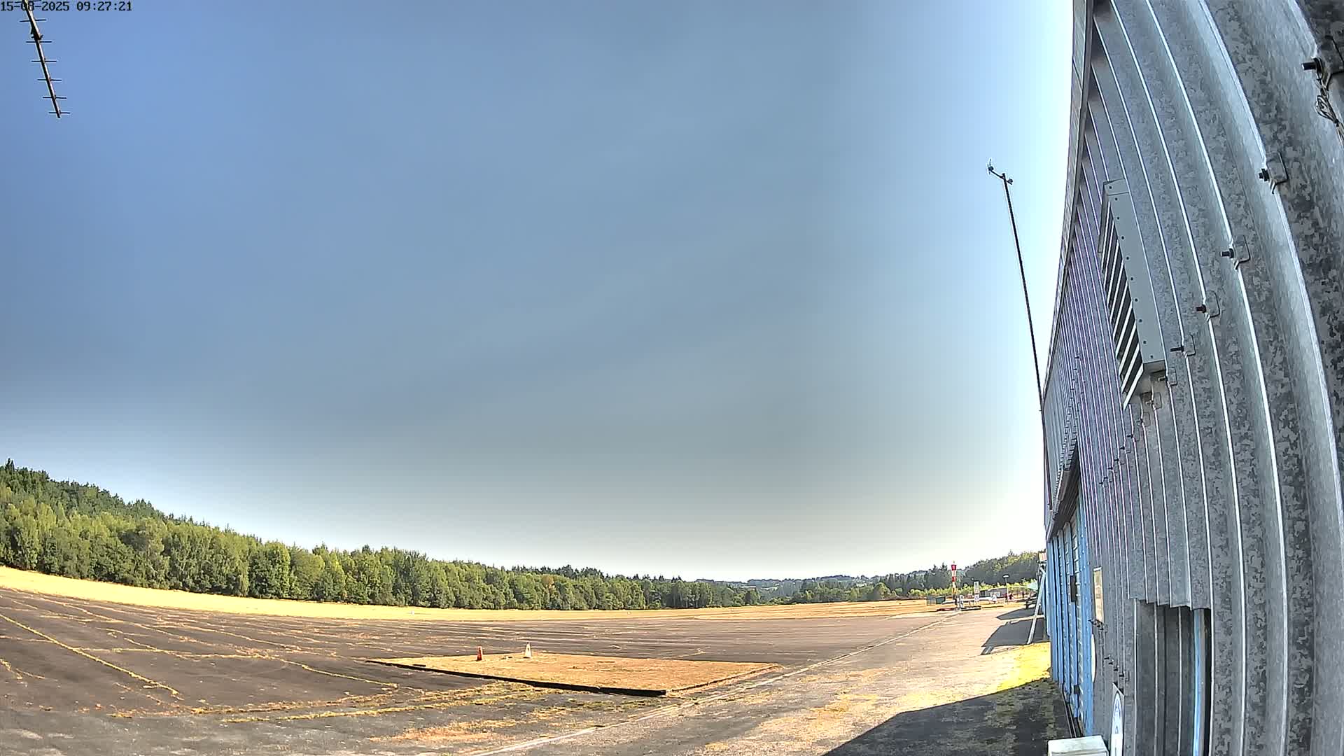 Aéroport Egletons Airport Live Cam  - Ussel, Correze, Nouvelle-Aquitaine, France