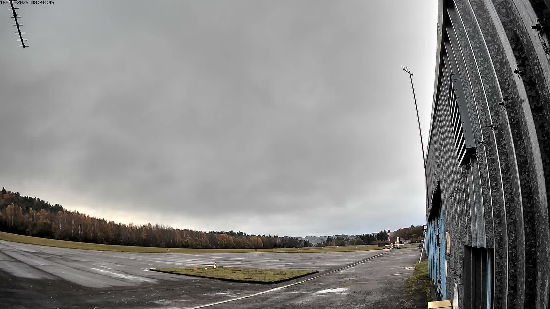 Aéroport Egletons Airport Live Cam  - Ussel, Correze, Nouvelle-Aquitaine, France