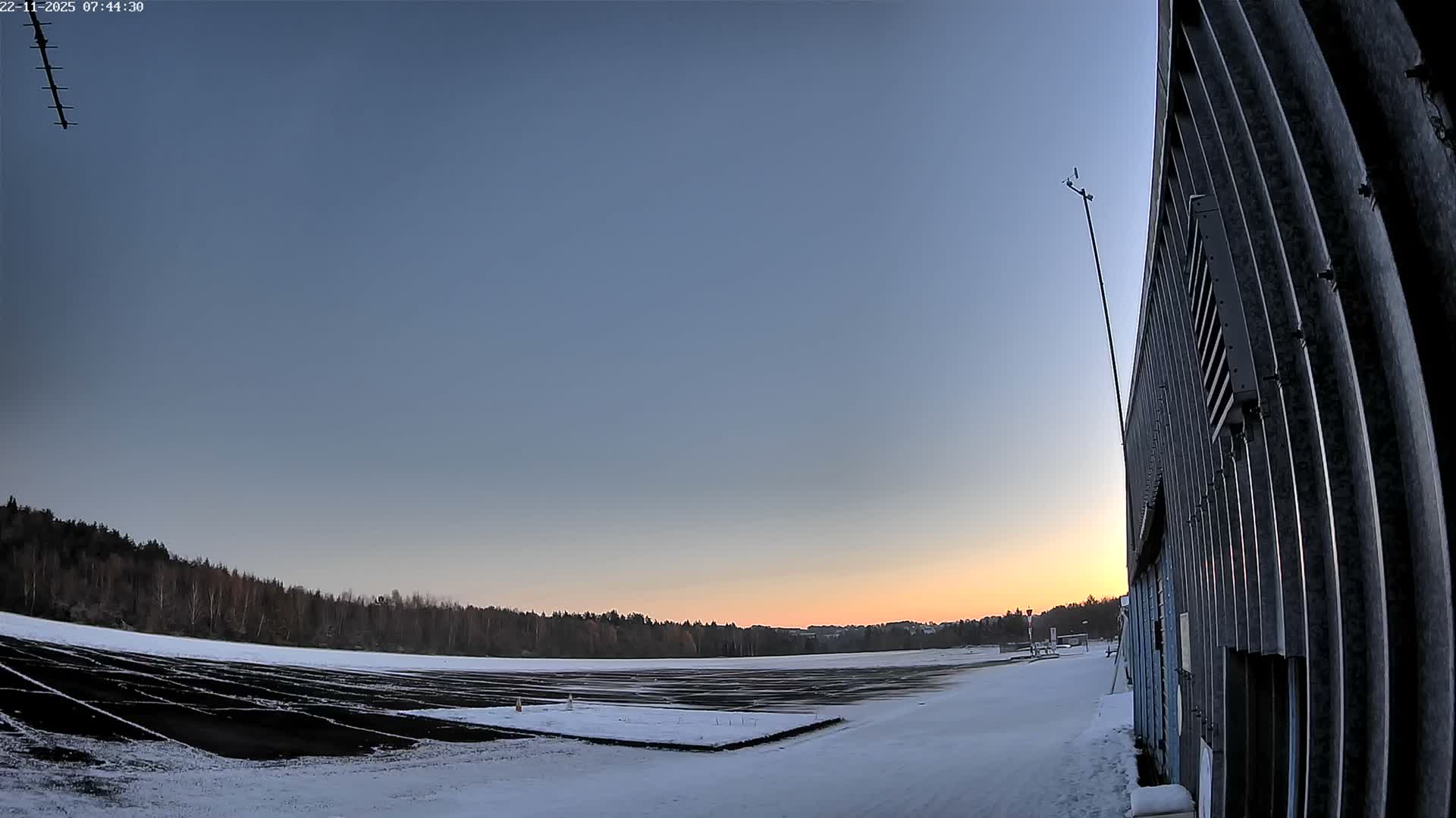 Aéroport Egletons Airport Live Cam  - Ussel, Correze, Nouvelle-Aquitaine, France